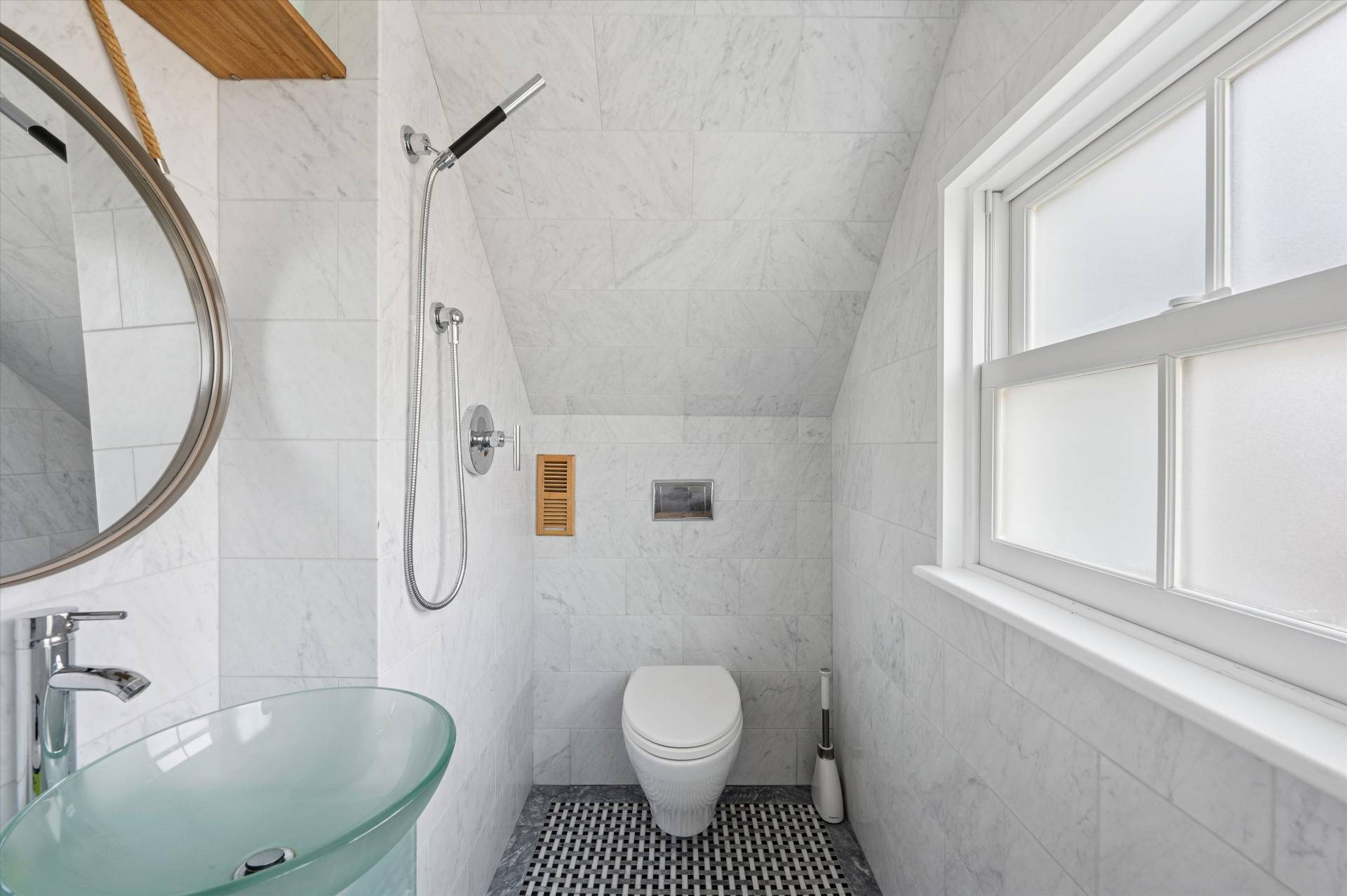 #12 photo, 200 Division St., Sag Harbor , NY 11963