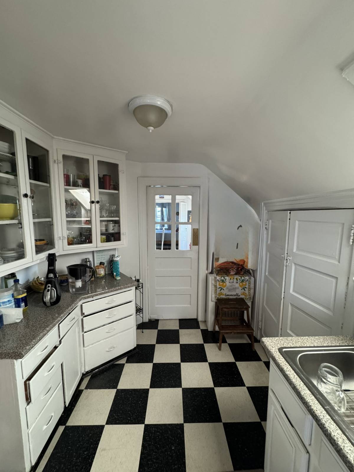 #26 photo, 10515 27th Avenue, East Elmhurst , NY 11369