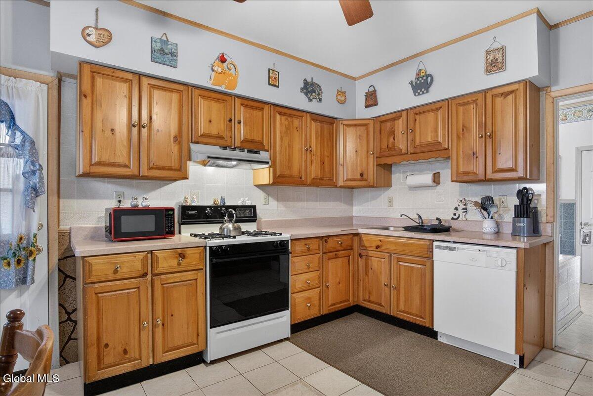 #9 photo, 44 Pine Street, Rensselaer , NY 12144