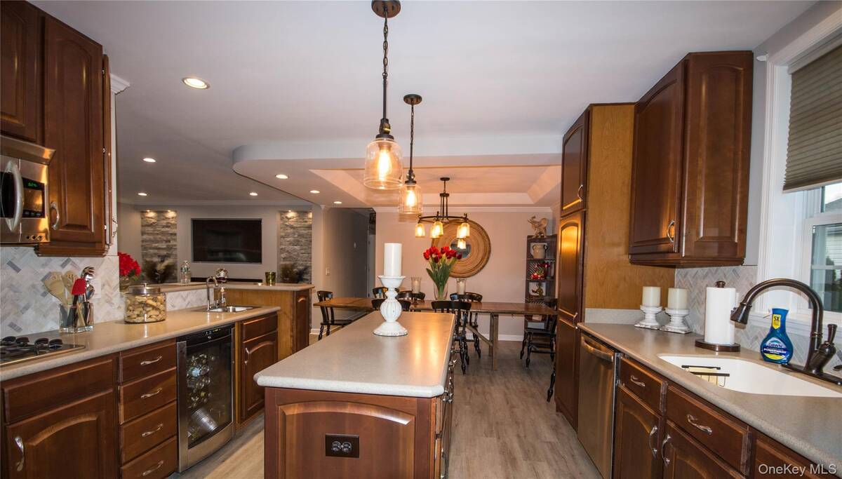 #1 photo, 1661 # 519 Old Country rd, Riverhead , NY 11901