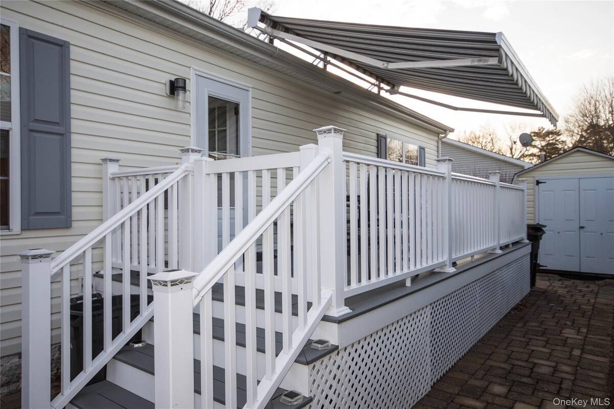 #9 photo, 1661 # 519 Old Country rd, Riverhead , NY 11901