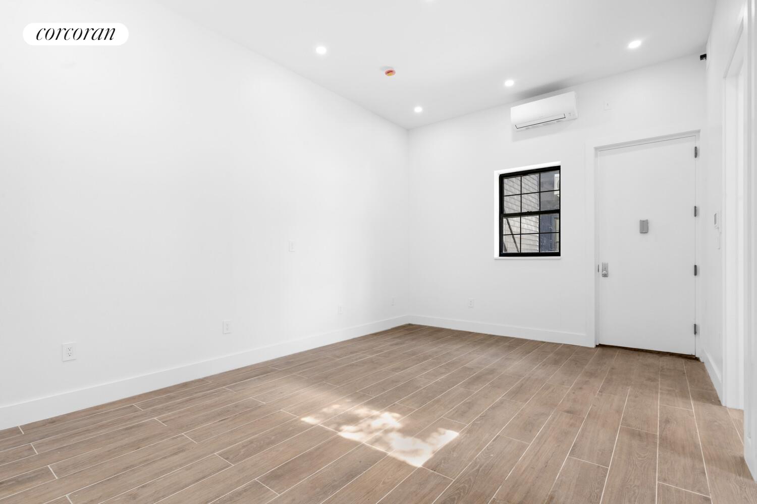 #6 photo, Brooklyn, 布鲁克林 威廉斯堡 East Williamsburg , NY 11211