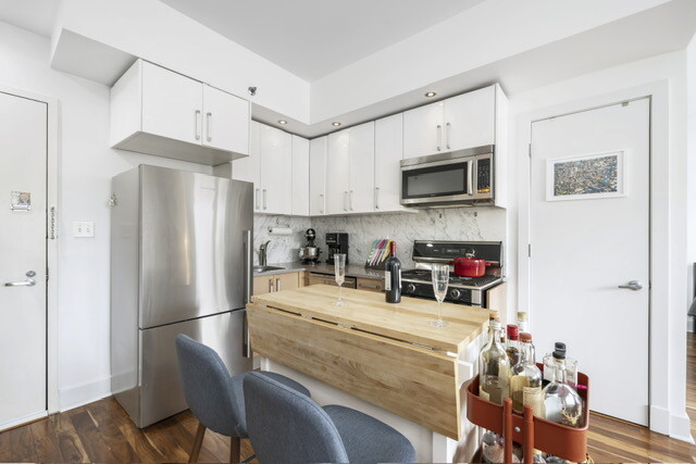 #7 photo, 100 MASPETH Avenue, East Williamsburg , NY 11211