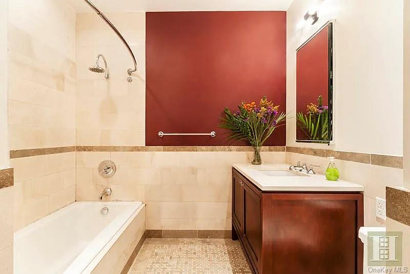 #5 photo, 1 Hanson Place, Brooklyn , NY 11243