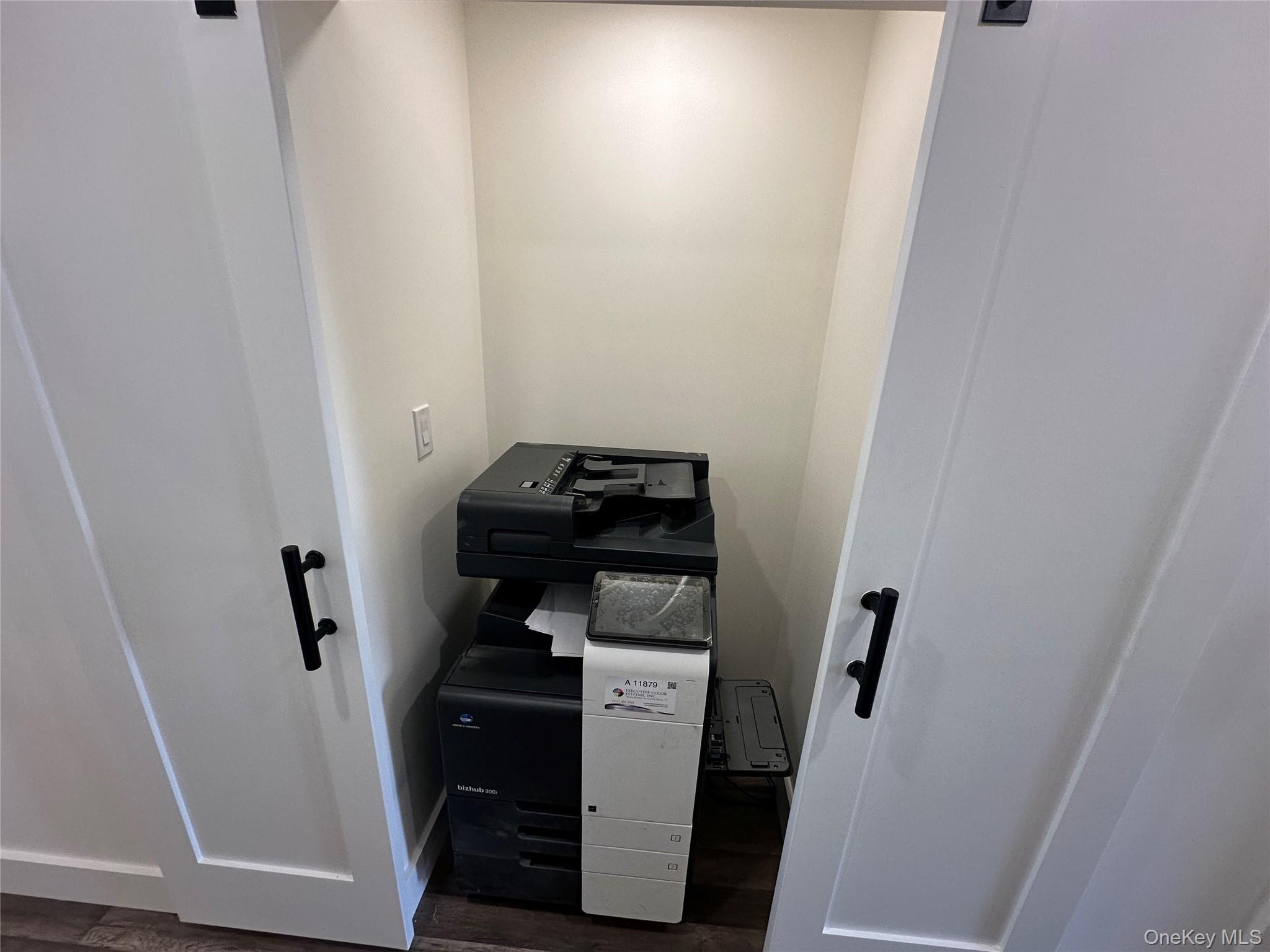 #3 photo, 1028 Broadway, Woodmere , NY 11598