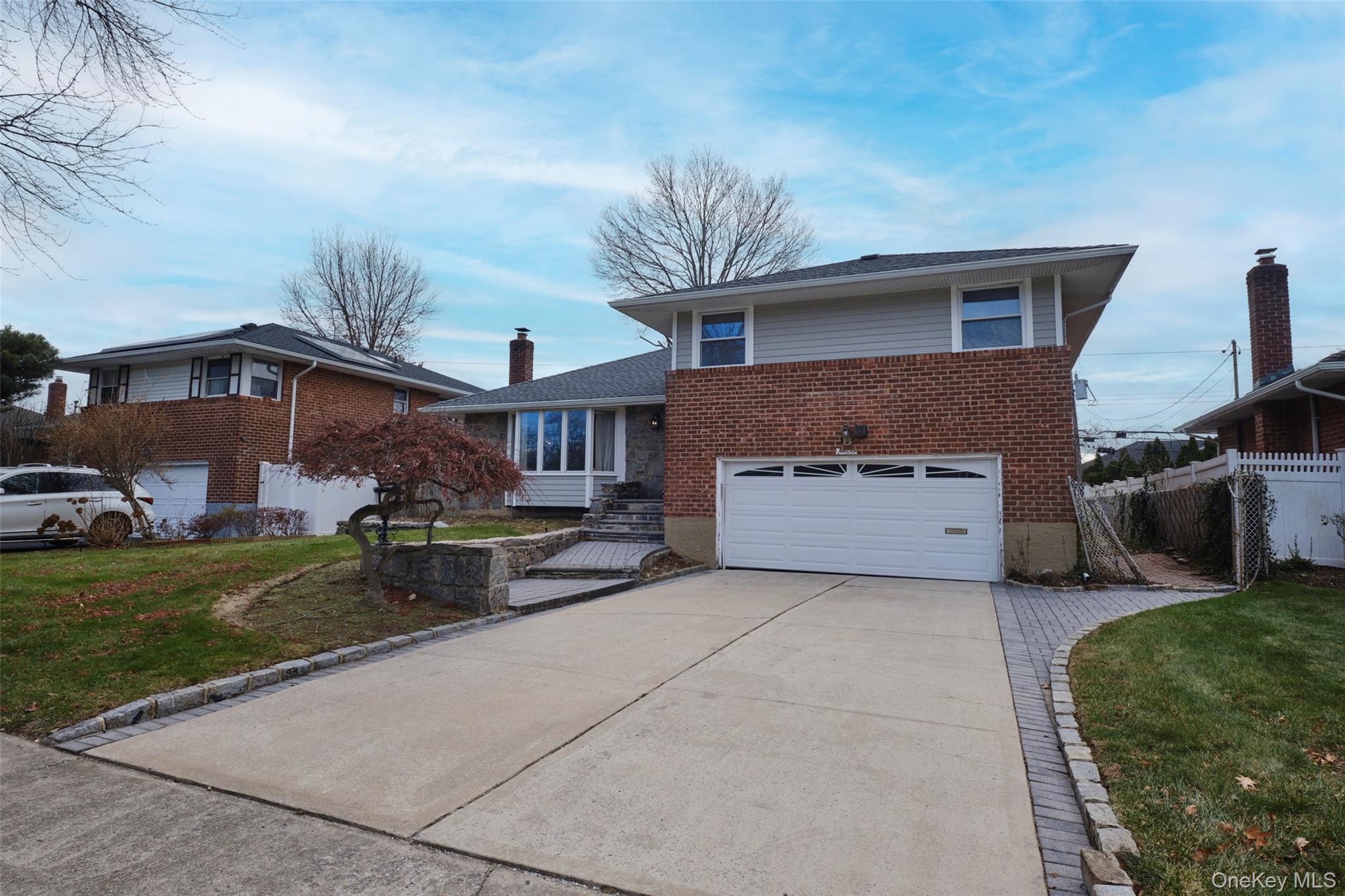 #1 photo, 19 Birchwood Park Drive, Syosset , NY 11791