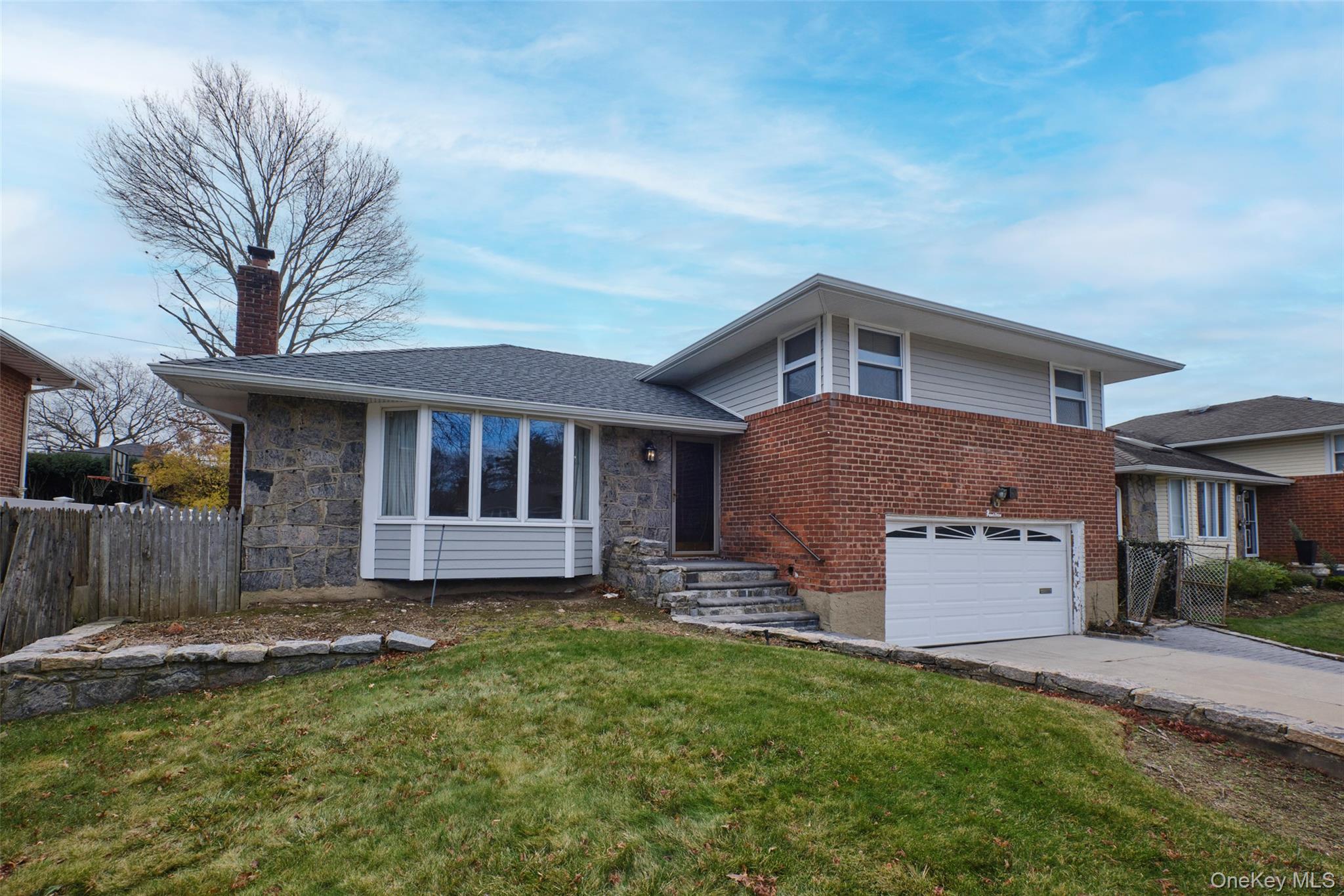 #2 photo, 19 Birchwood Park Drive, Syosset , NY 11791