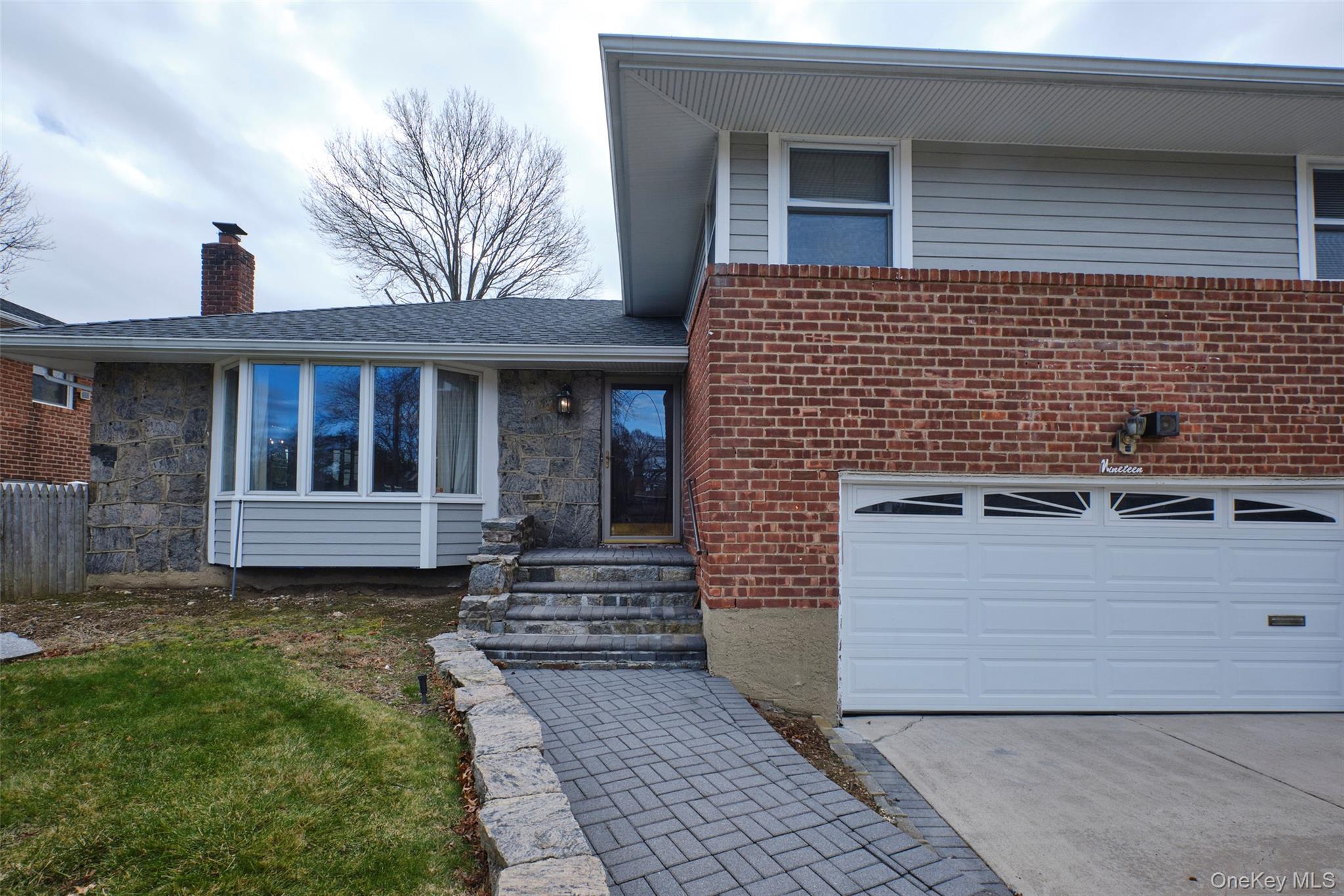 #3 photo, 19 Birchwood Park Drive, Syosset , NY 11791