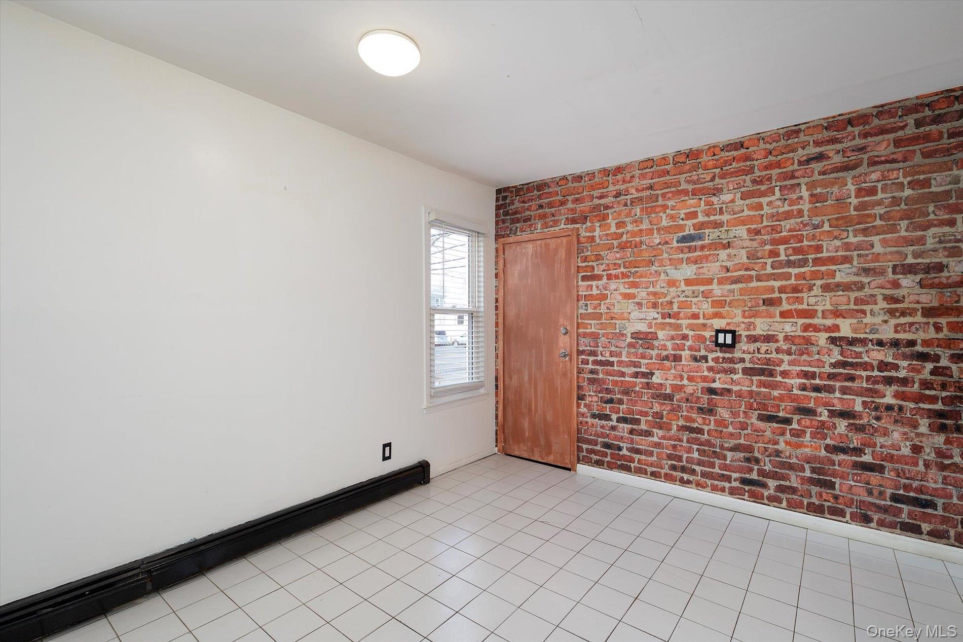 #20 photo, 41 Atlantic Avenue, Freeport , NY 11520