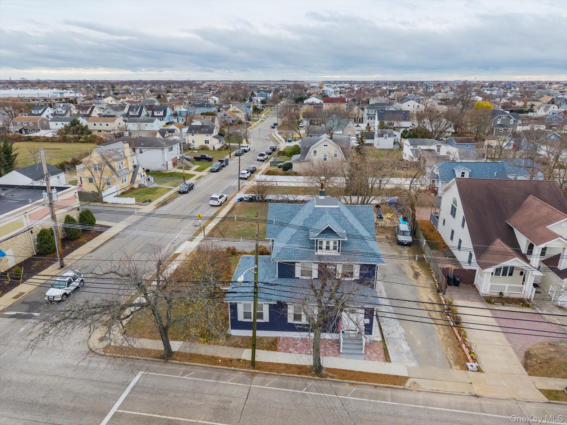 #5 photo, 41 Atlantic Avenue, Freeport , NY 11520