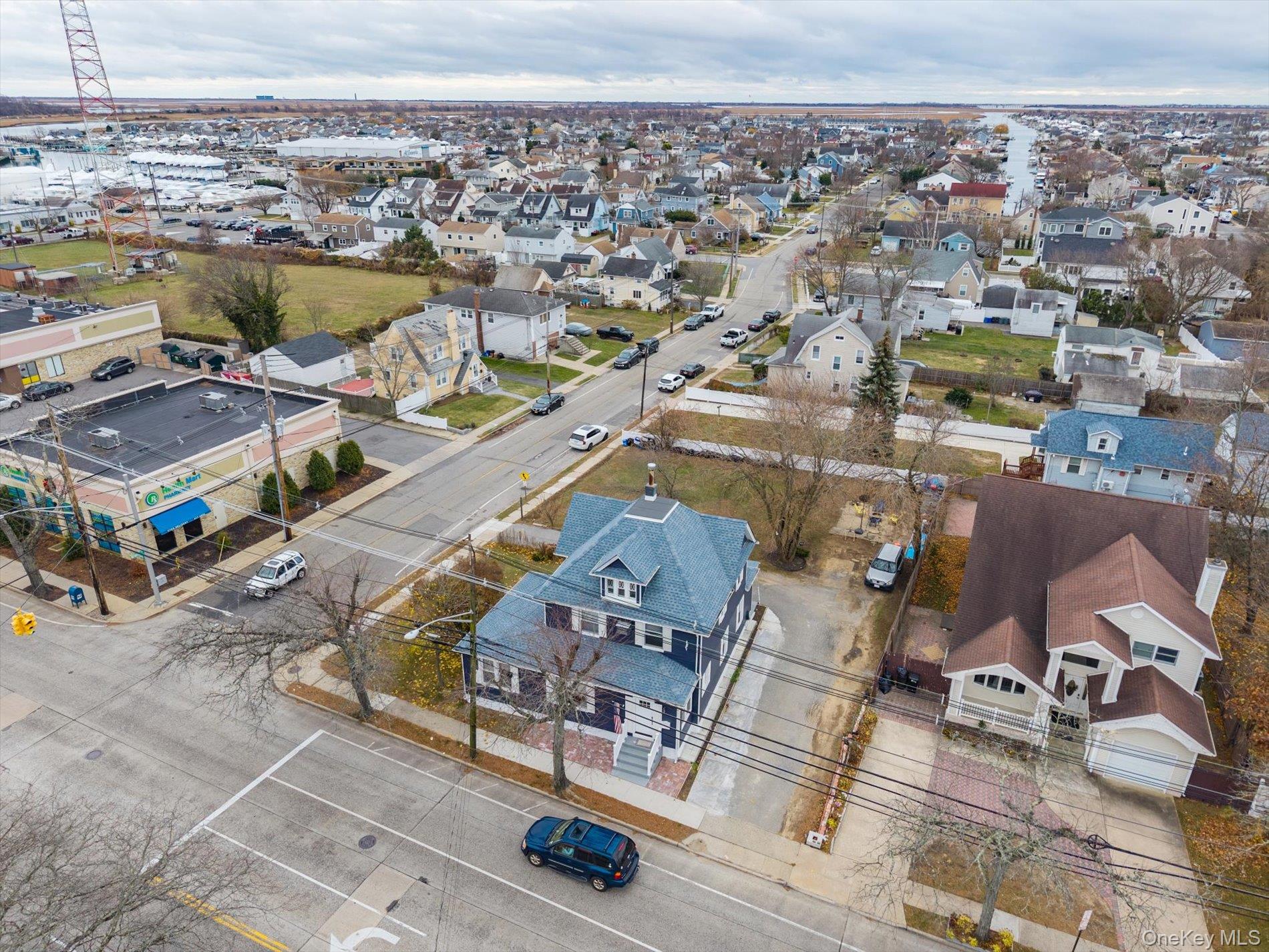 #6 photo, 41 Atlantic Avenue, Freeport , NY 11520