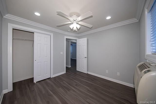 #6 photo, 40 Broadway, Amityville , NY 11701