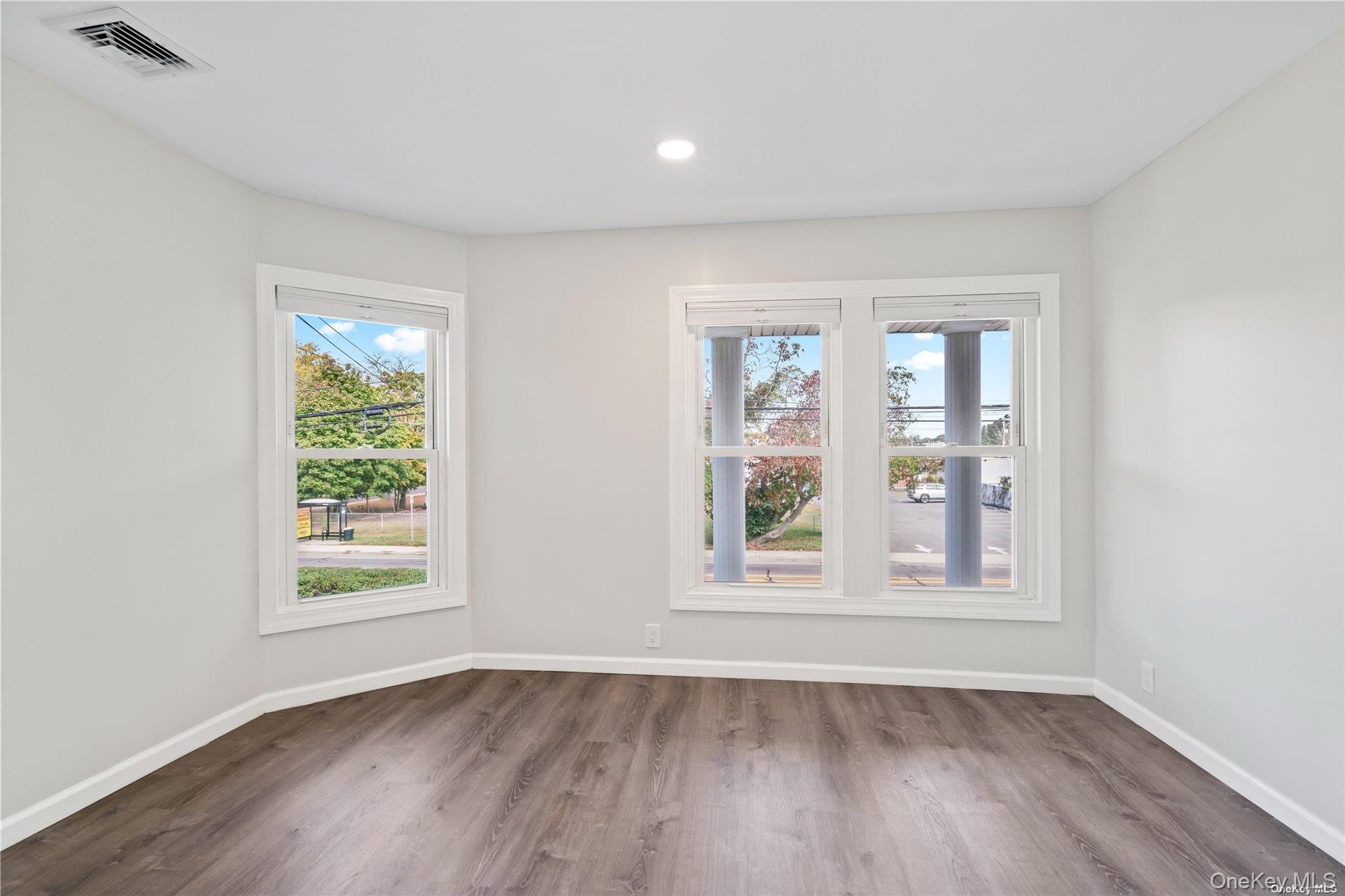 #4 photo, 7 Pulaski Road, East Northport , NY 11731