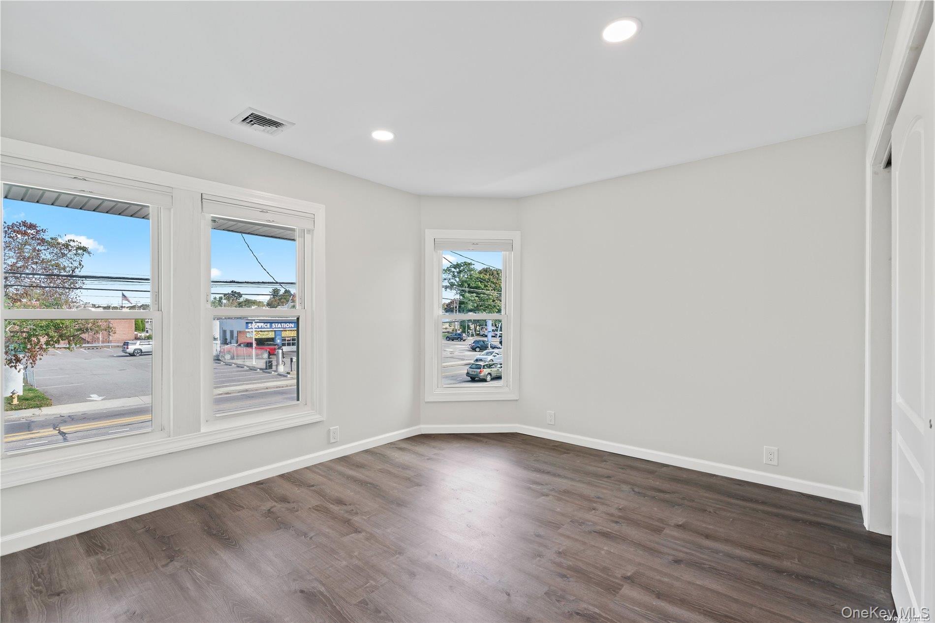 #5 photo, 7 Pulaski Road, East Northport , NY 11731