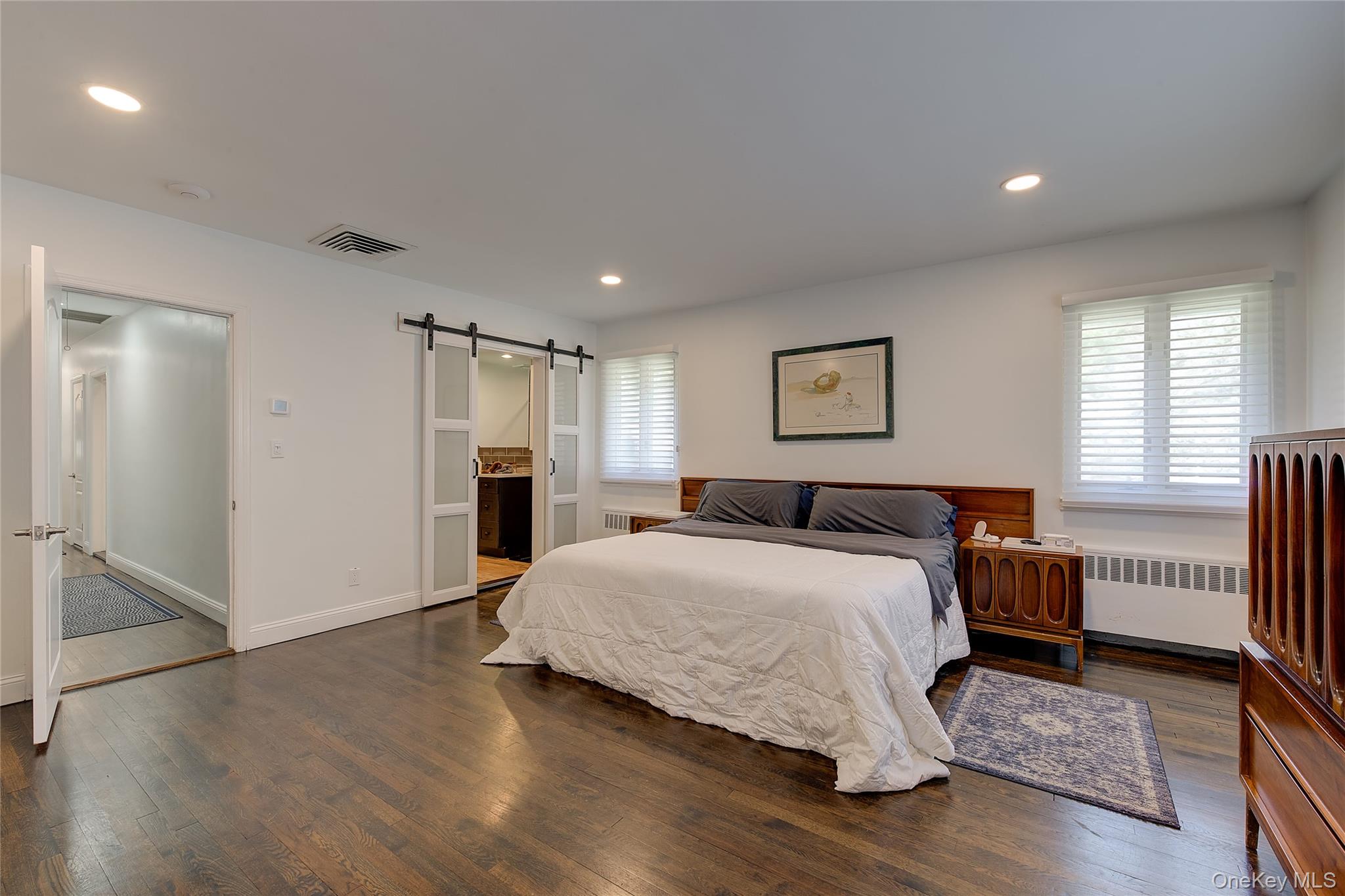 #14 photo, 189 Old Westbury Road, Old Westbury , NY 11568