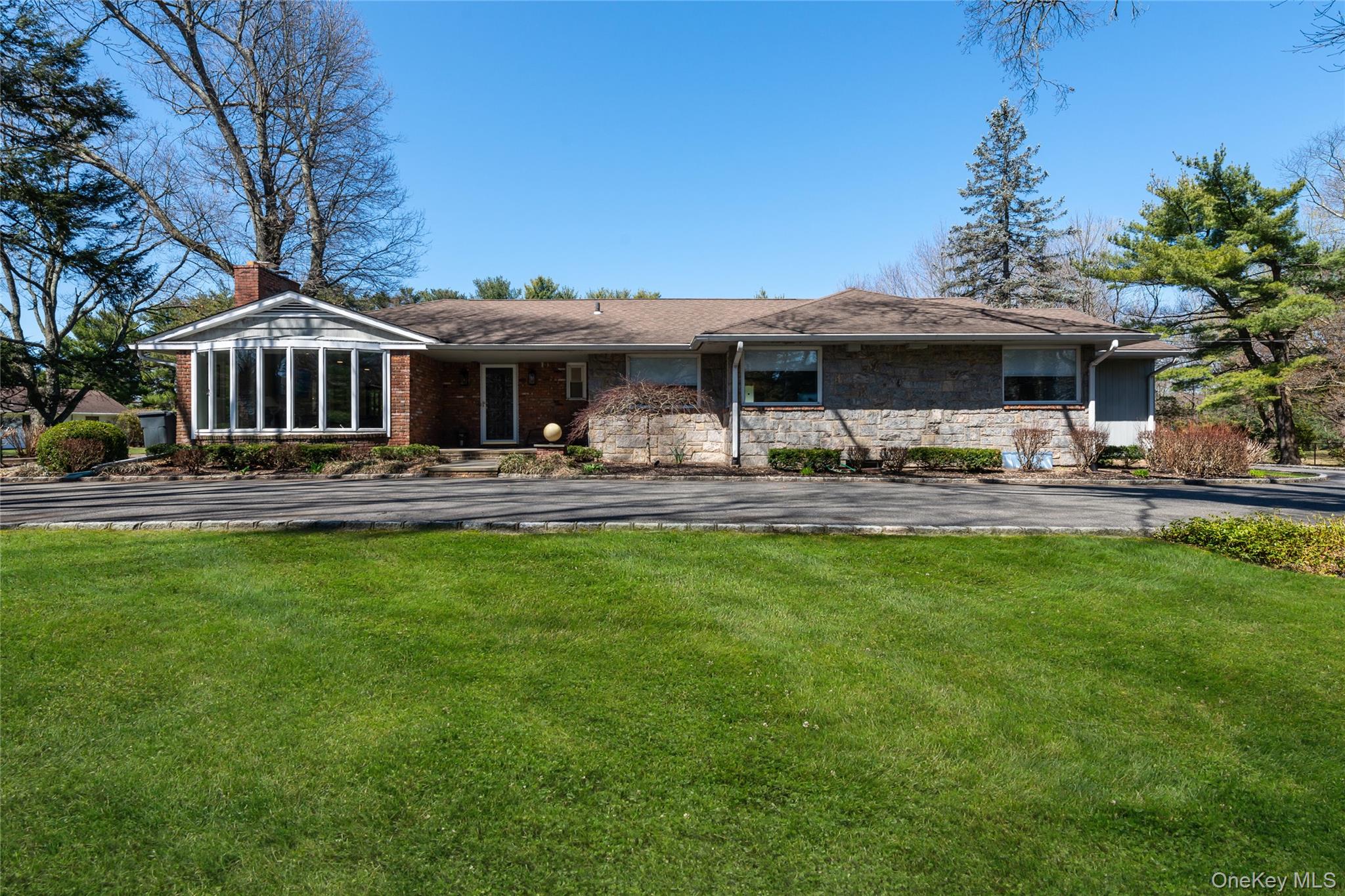 #2 photo, 189 Old Westbury Road, Old Westbury , NY 11568