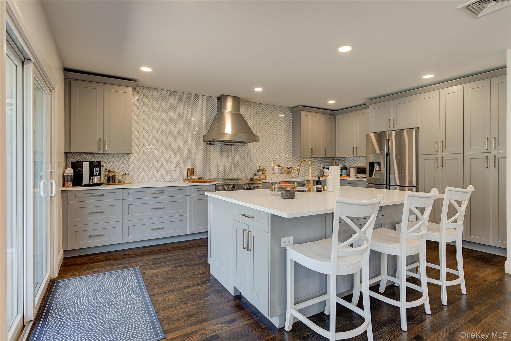 #8 photo, 189 Old Westbury Road, Old Westbury , NY 11568