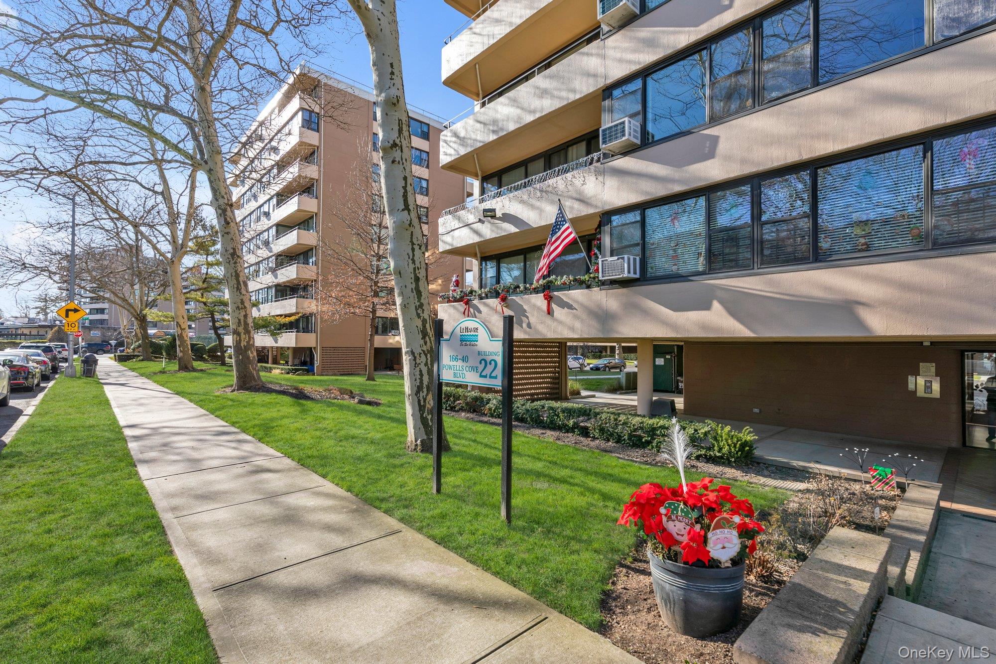 #11 photo, 166-40 Powells Cove Blvd, Beechhurst , NY 11357