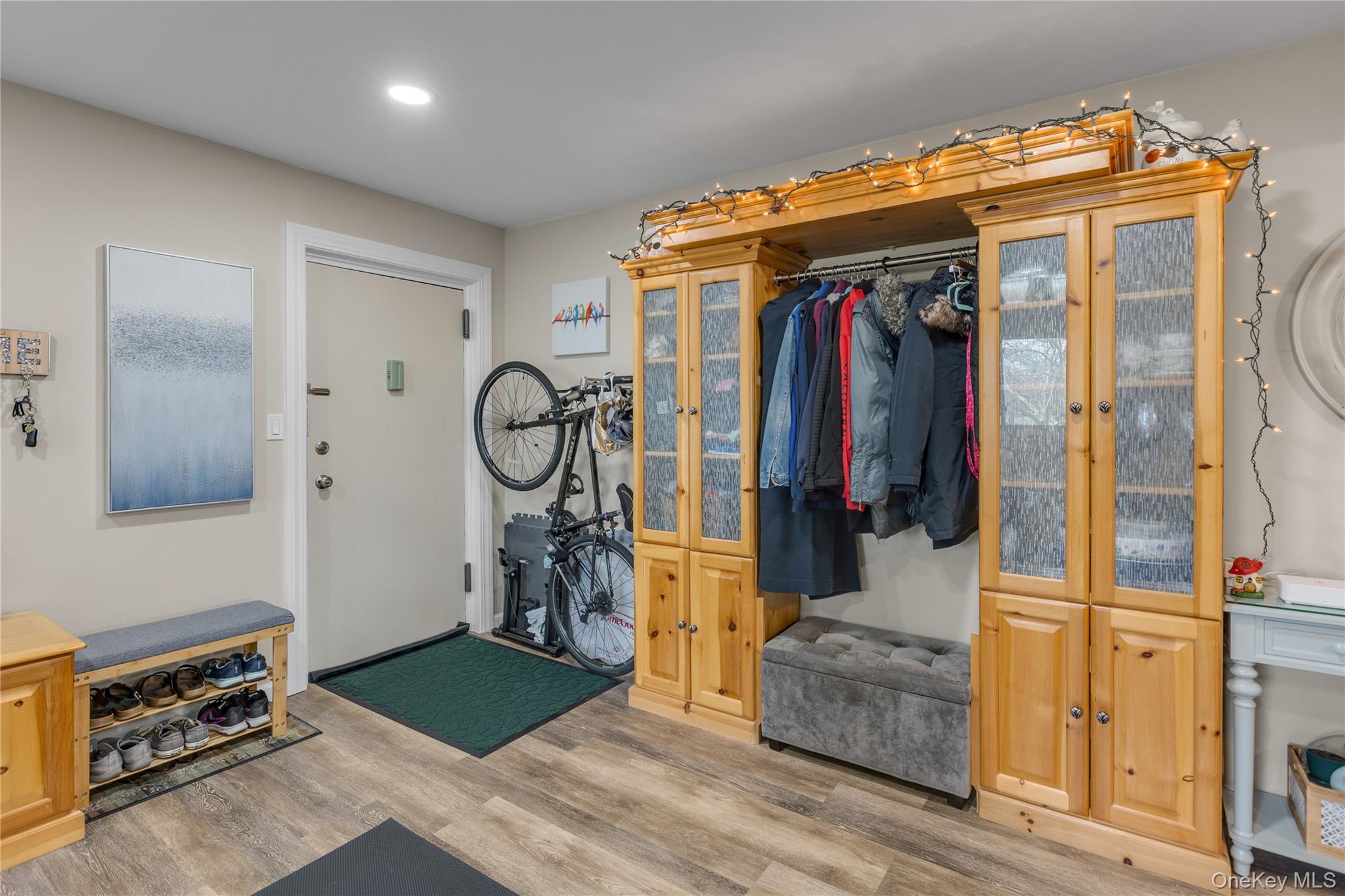 #2 photo, 200 Merrick Road, Amityville , NY 11701