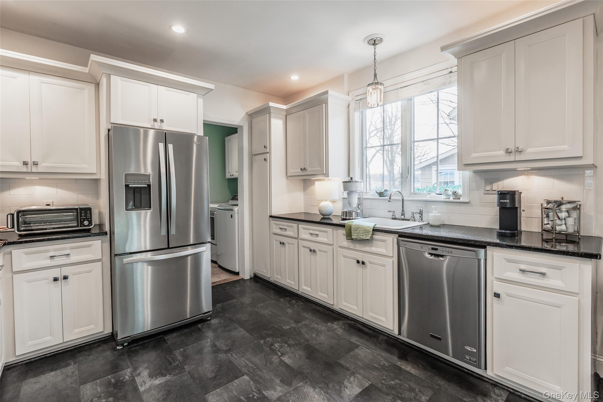 #8 photo, 31 Jacobson Avenue, Huntington , NY 11743