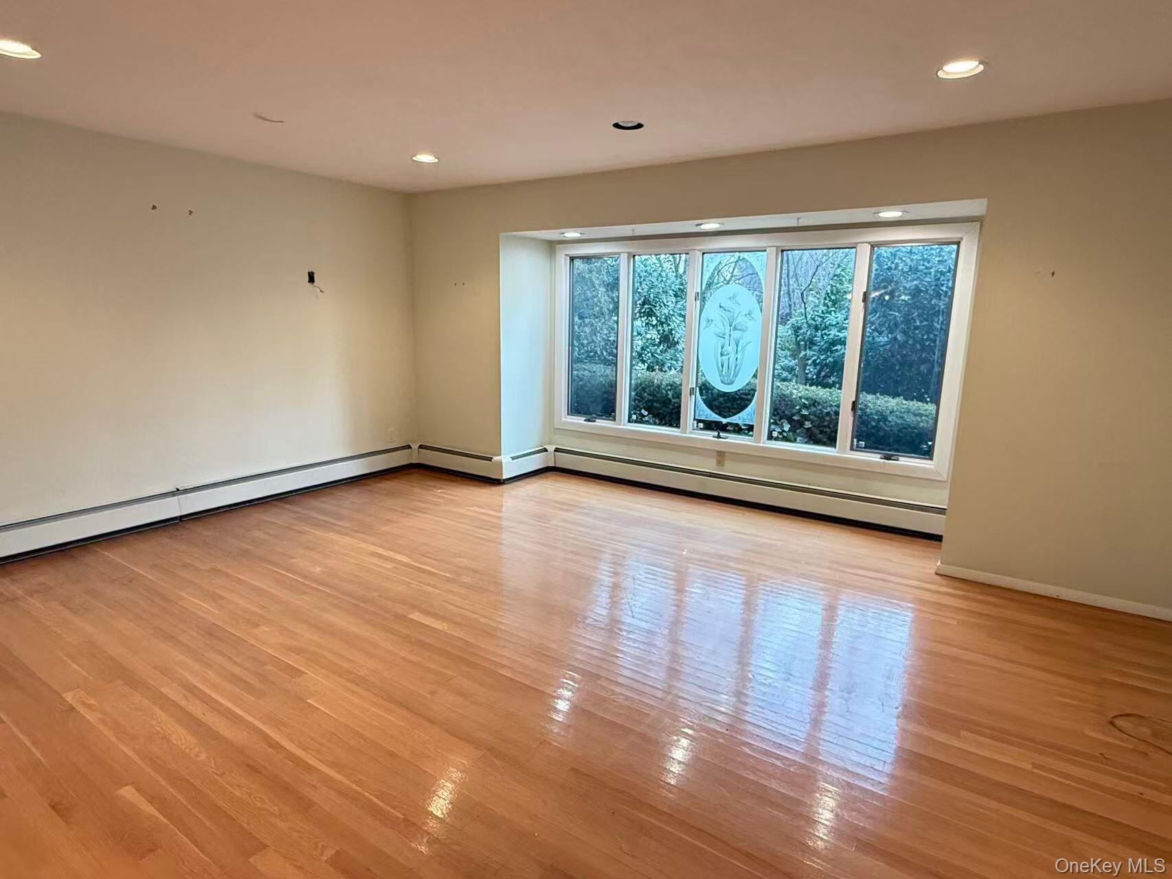 #4 photo, 2 Joan Court, Woodbury , NY 11797