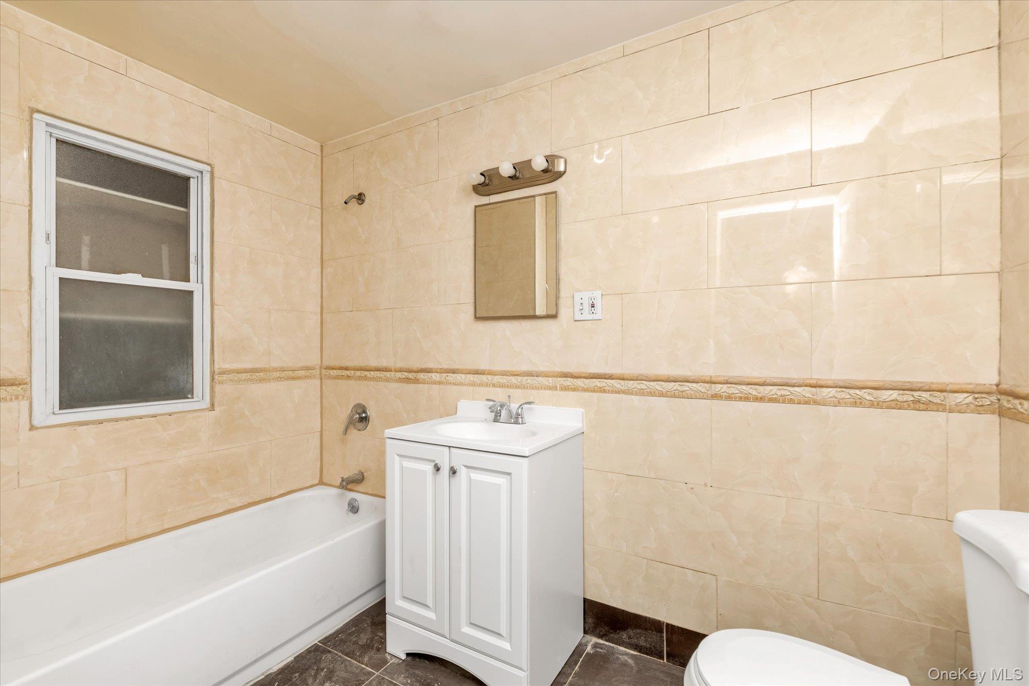 #19 photo, 11-41 123 Street, College Point , NY 11356