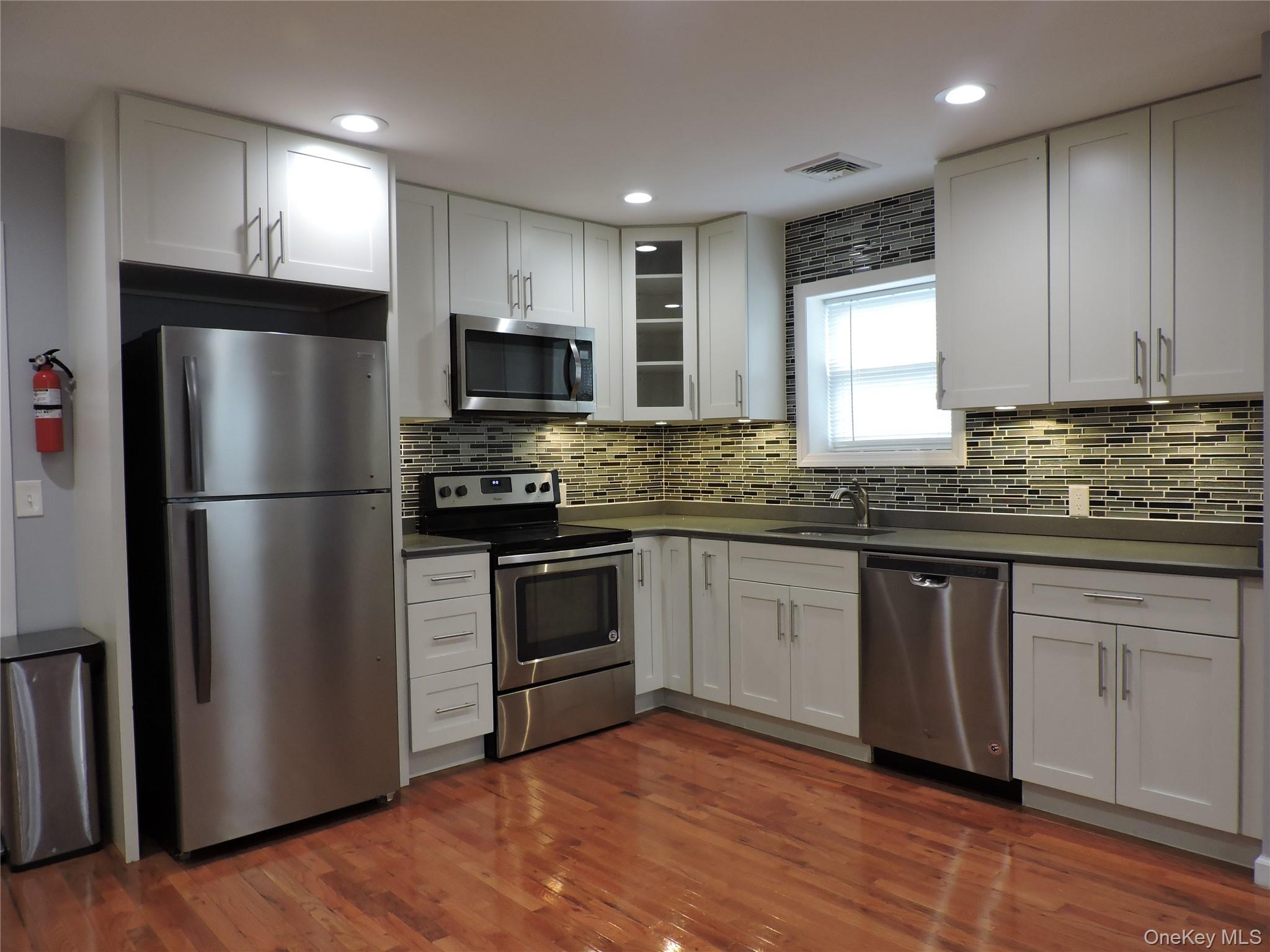 #4 photo, 9 Bainbridge Street, Roosevelt , NY 11575