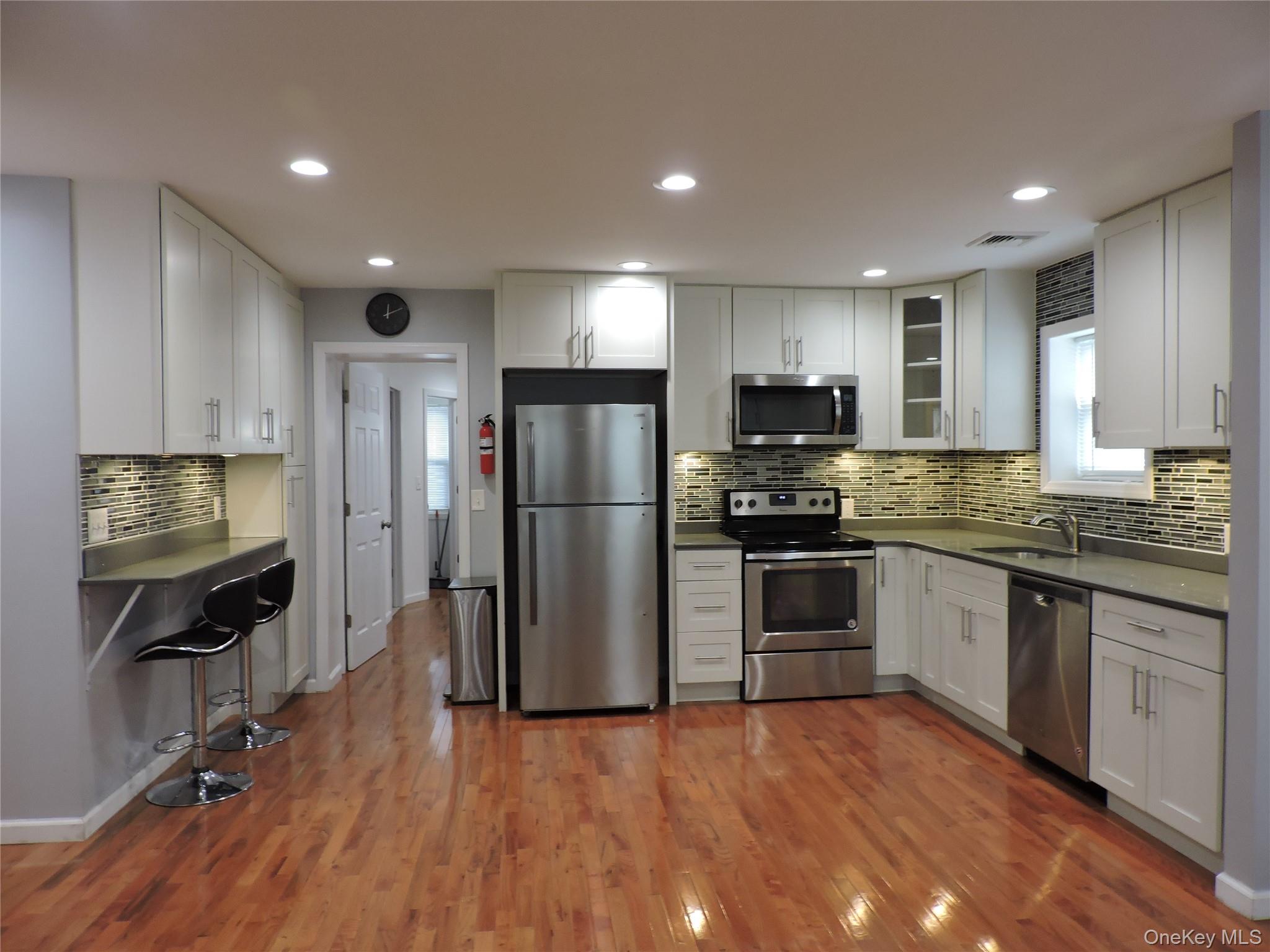 #5 photo, 9 Bainbridge Street, Roosevelt , NY 11575