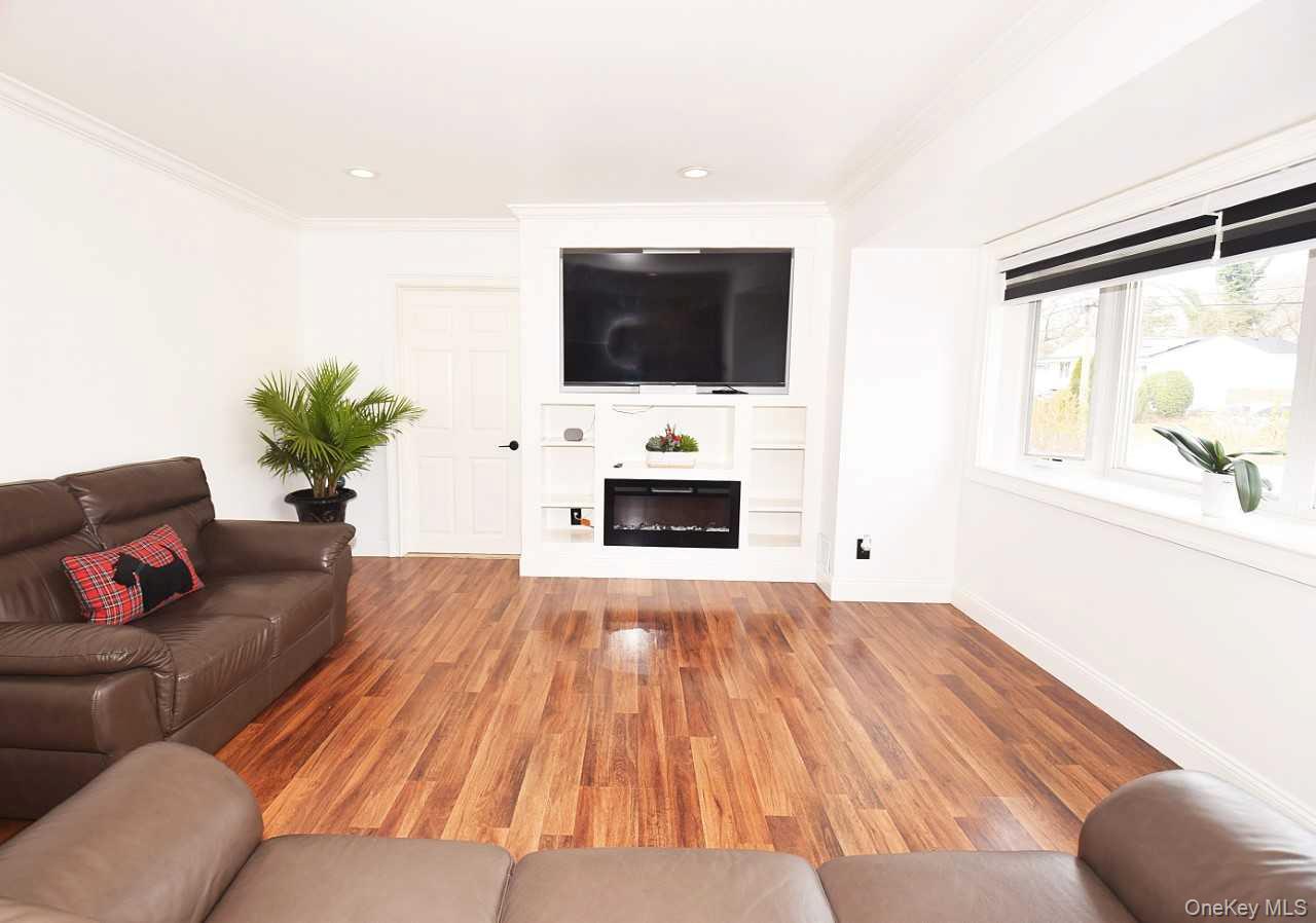 #10 photo, 50 Croley Street, Huntington , NY 11743