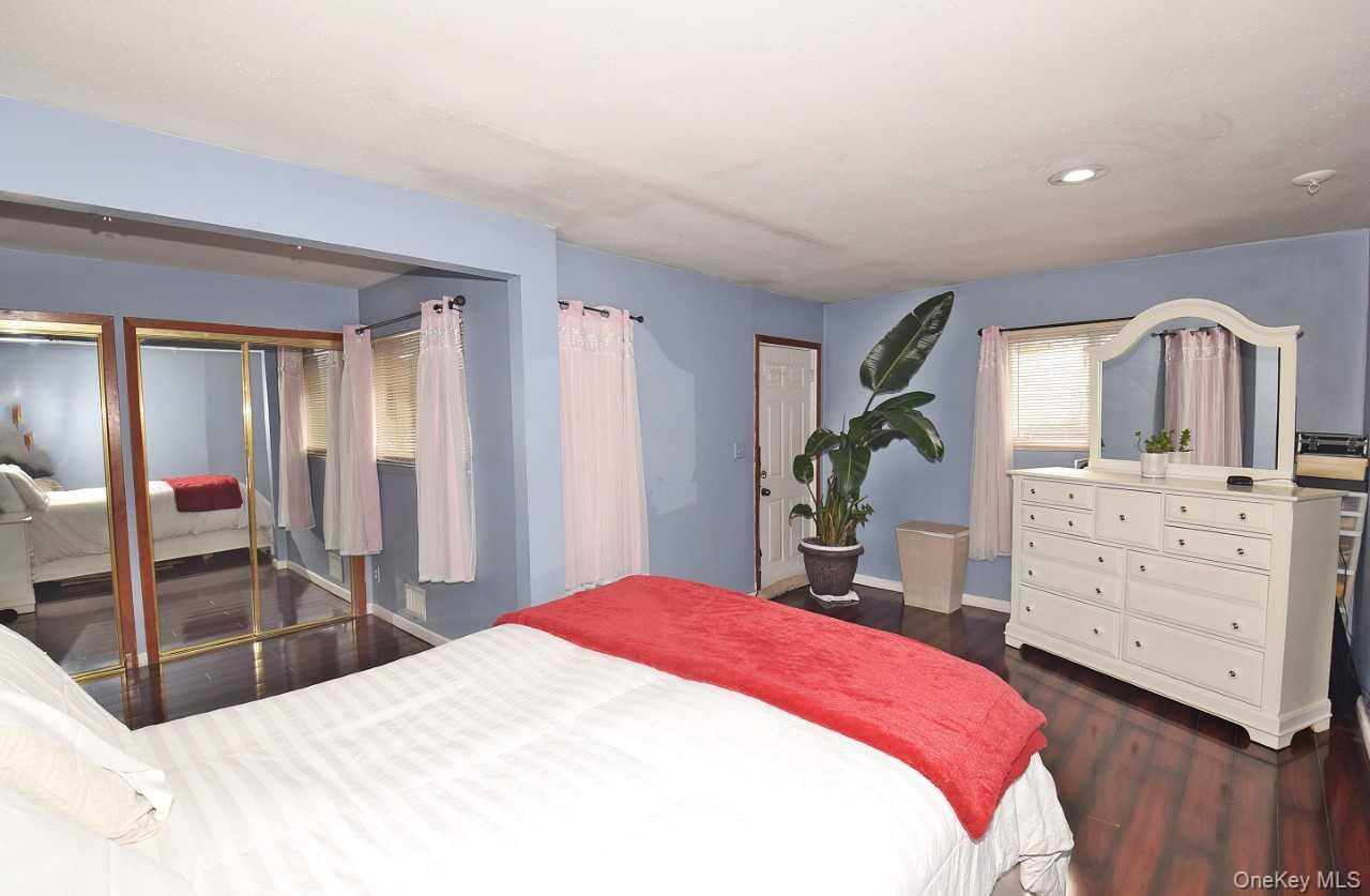 #13 photo, 50 Croley Street, Huntington , NY 11743