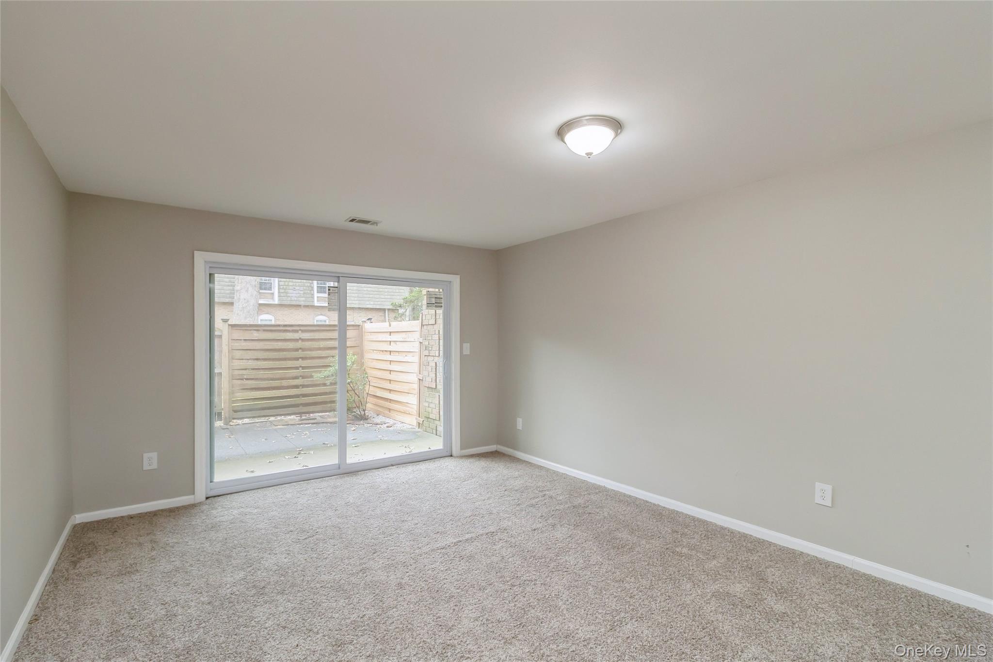 #10 photo, 655 Middle Country Road, Coram , NY 11727