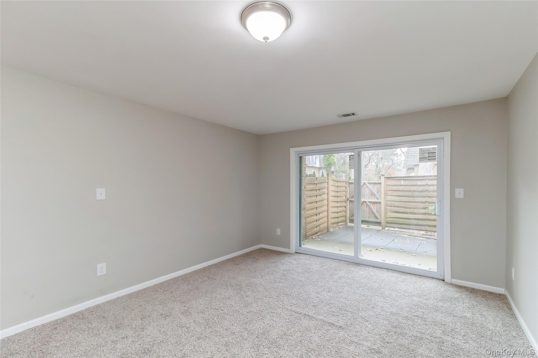 #11 photo, 655 Middle Country Road, Coram , NY 11727