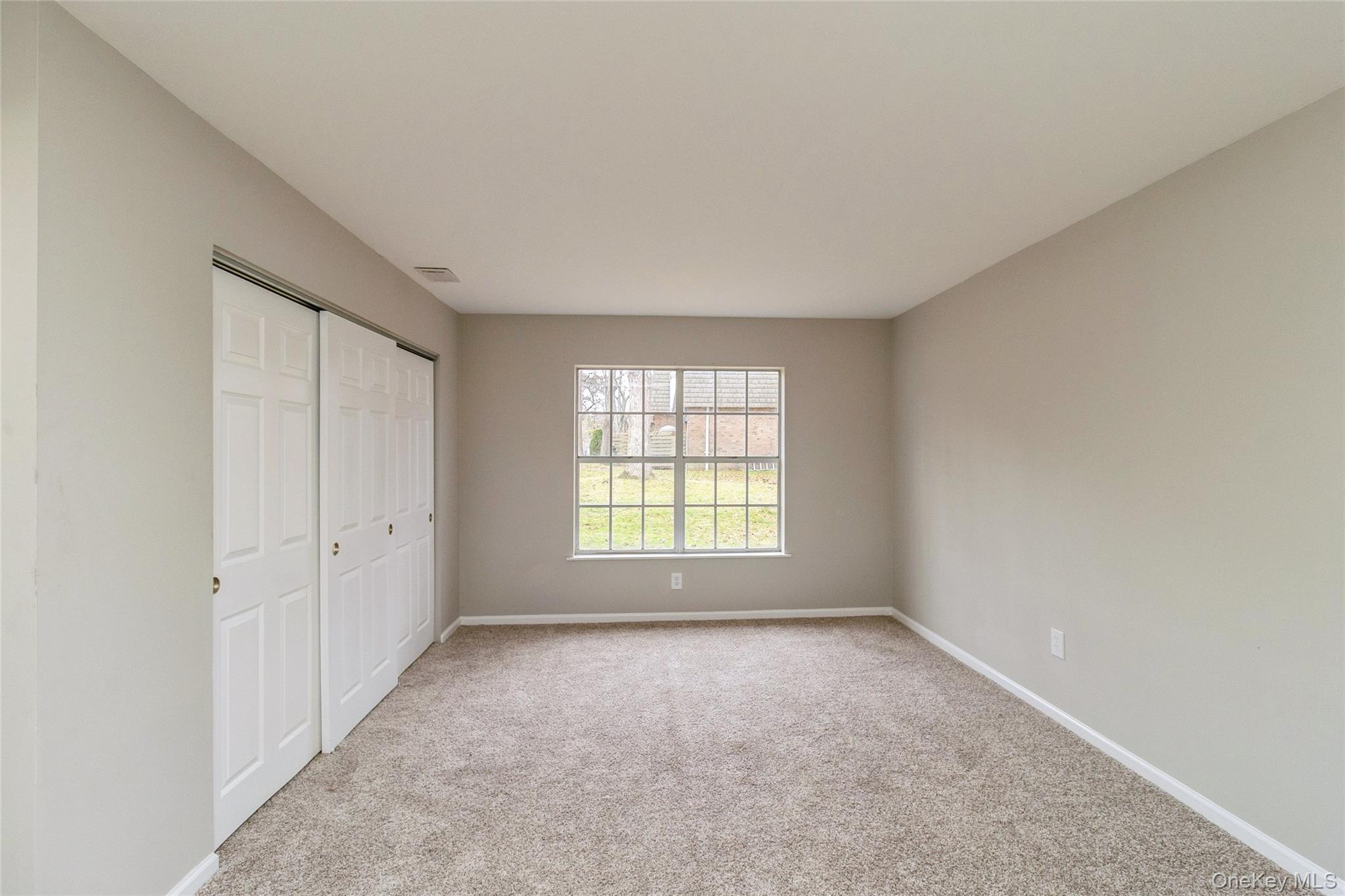 #18 photo, 655 Middle Country Road, Coram , NY 11727