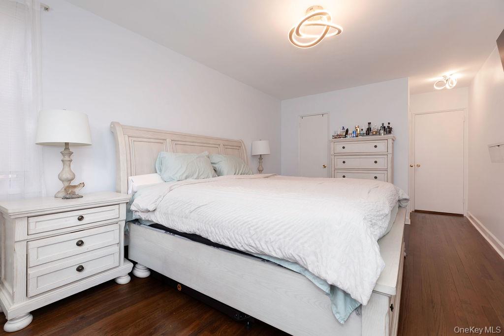 #7 photo, 5 Sadore Lane, Yonkers , NY 10710