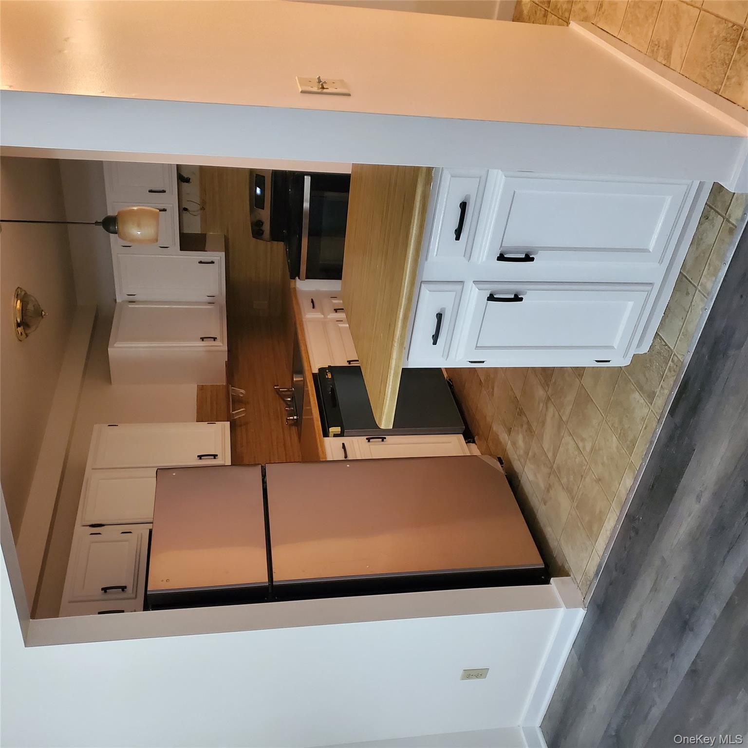 #3 photo, 160-166 West Road Road, Pleasant Valley , NY 12569