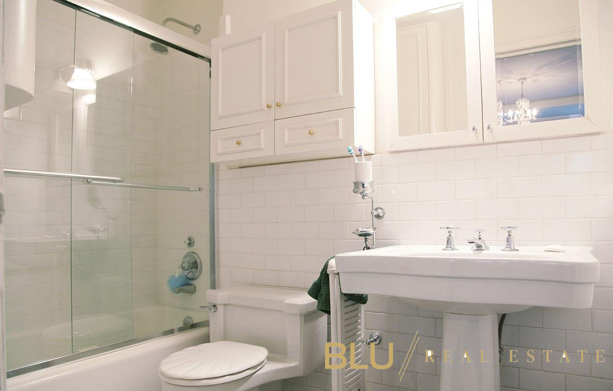 #19 photo, New York City, Greenwich Village , NY 10011