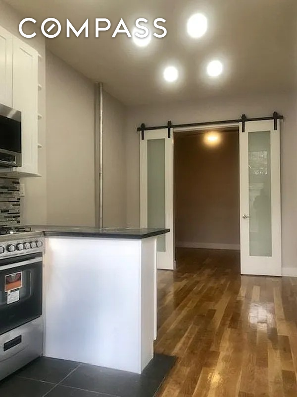 #3 photo, Brooklyn, Bushwick , NY 11237