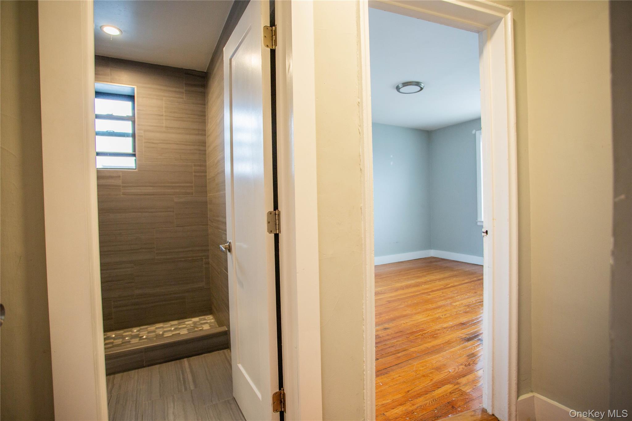 #11 photo, 302 E Broadway, Long Beach , NY 11561