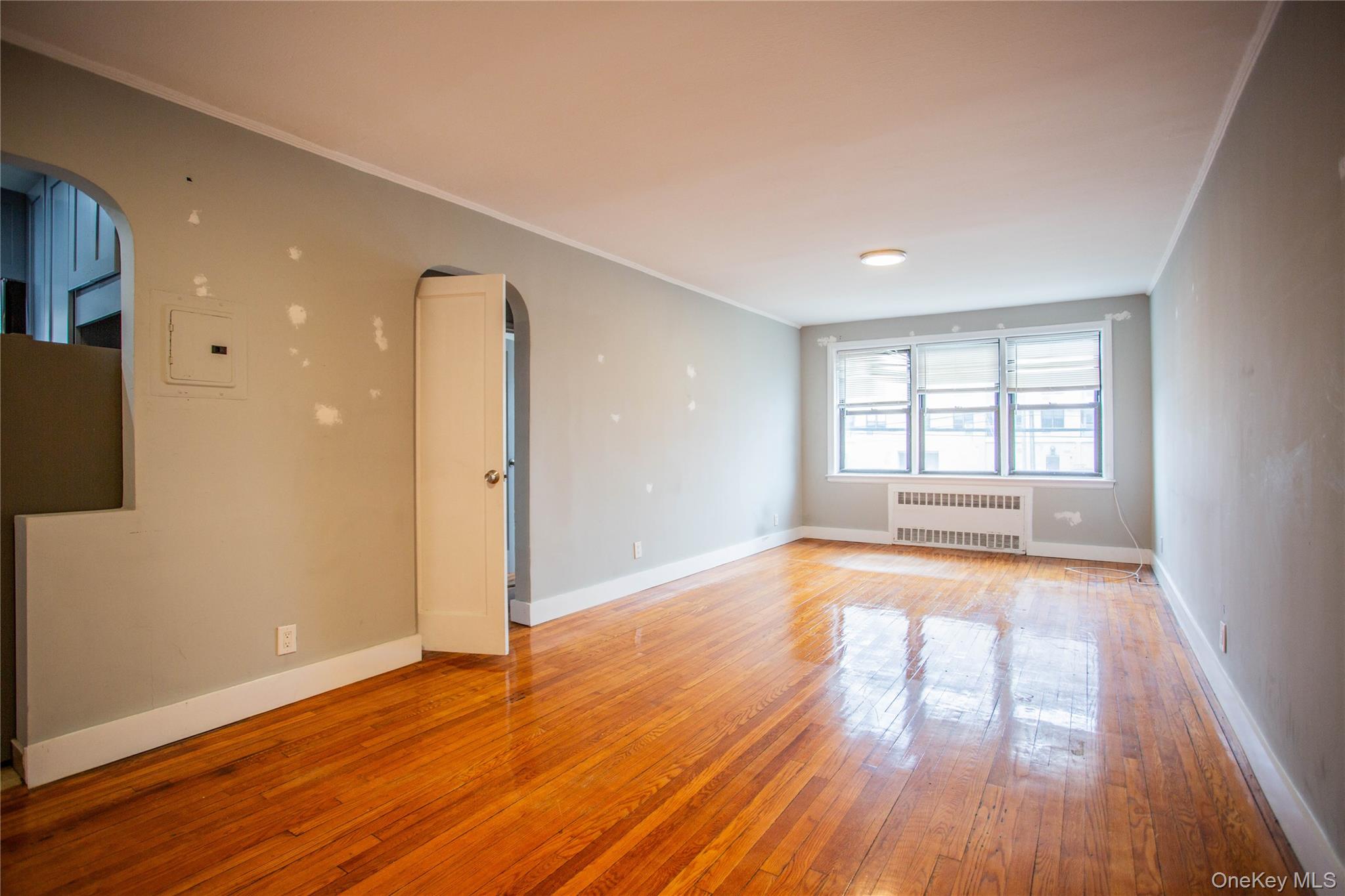 #5 photo, 302 E Broadway, Long Beach , NY 11561