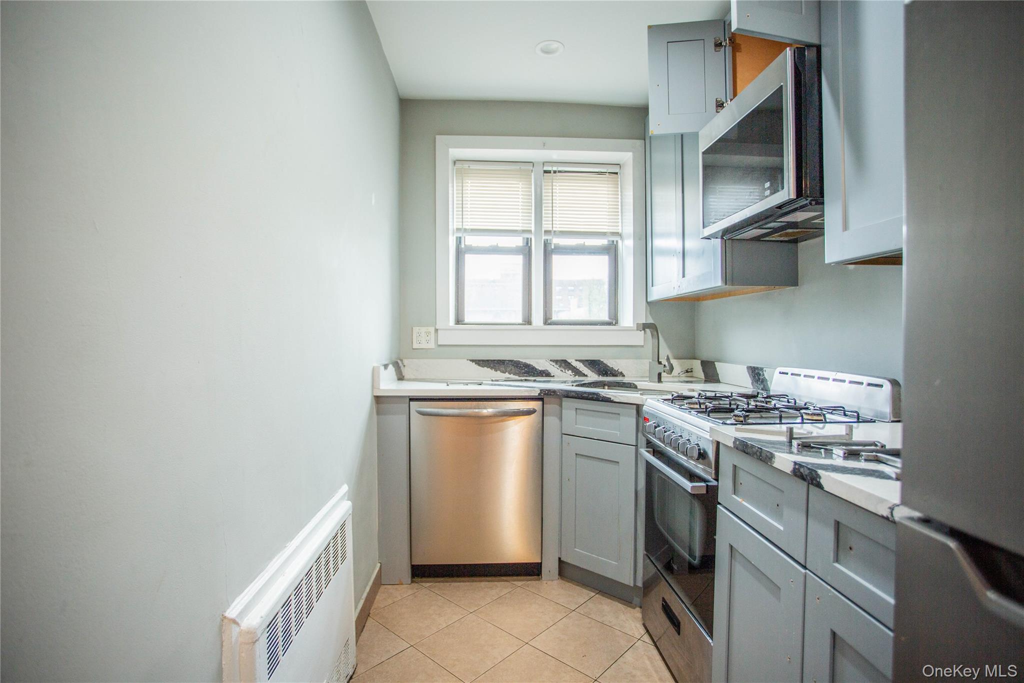 #9 photo, 302 E Broadway, Long Beach , NY 11561