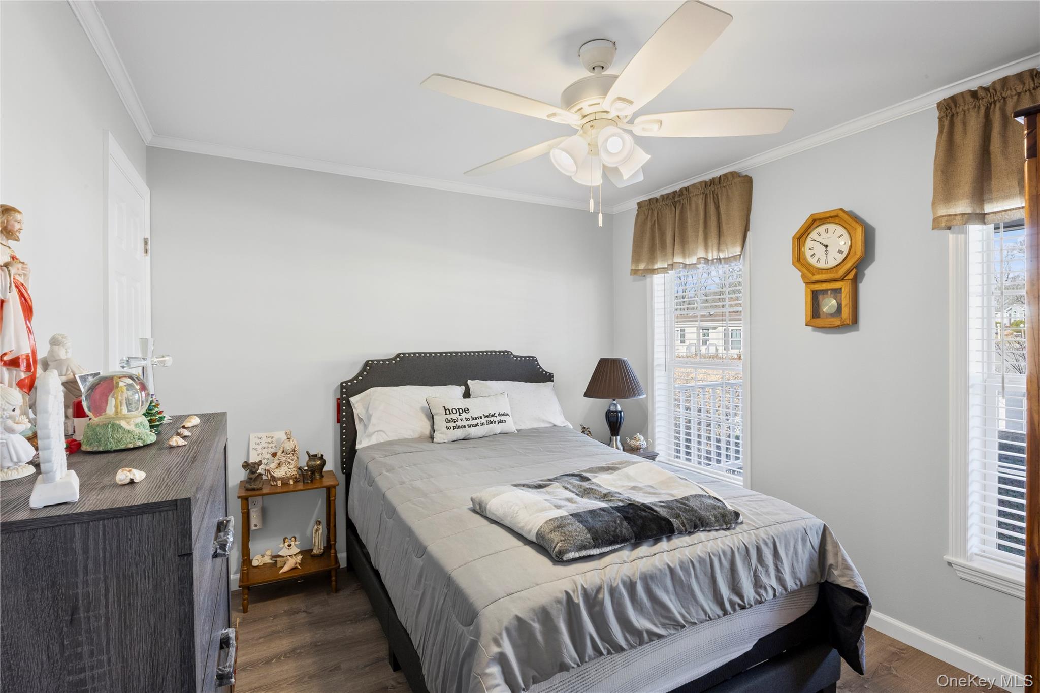 #12 photo, 1661 Old Country Road, Riverhead , NY 11901