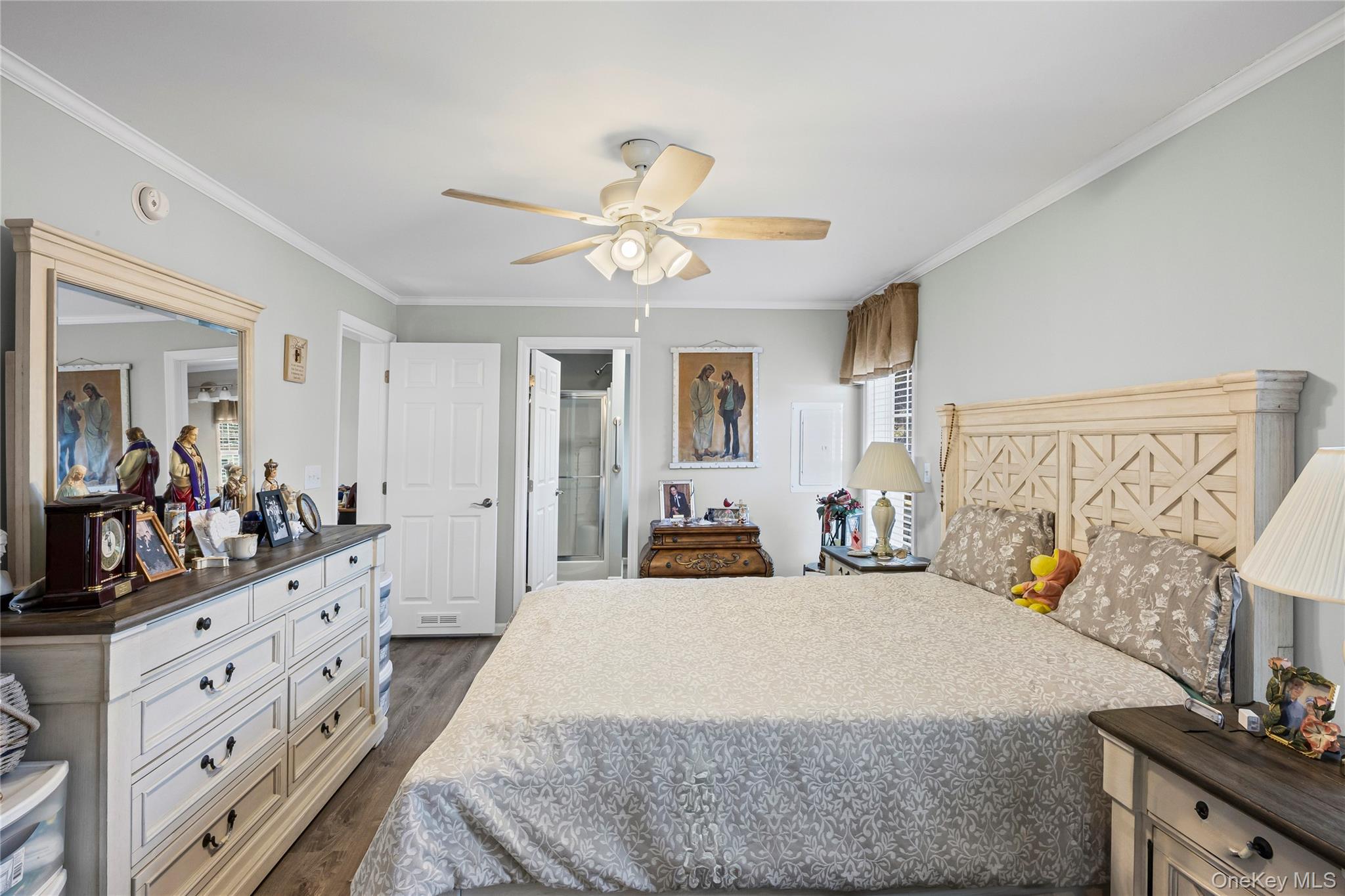 #15 photo, 1661 Old Country Road, Riverhead , NY 11901