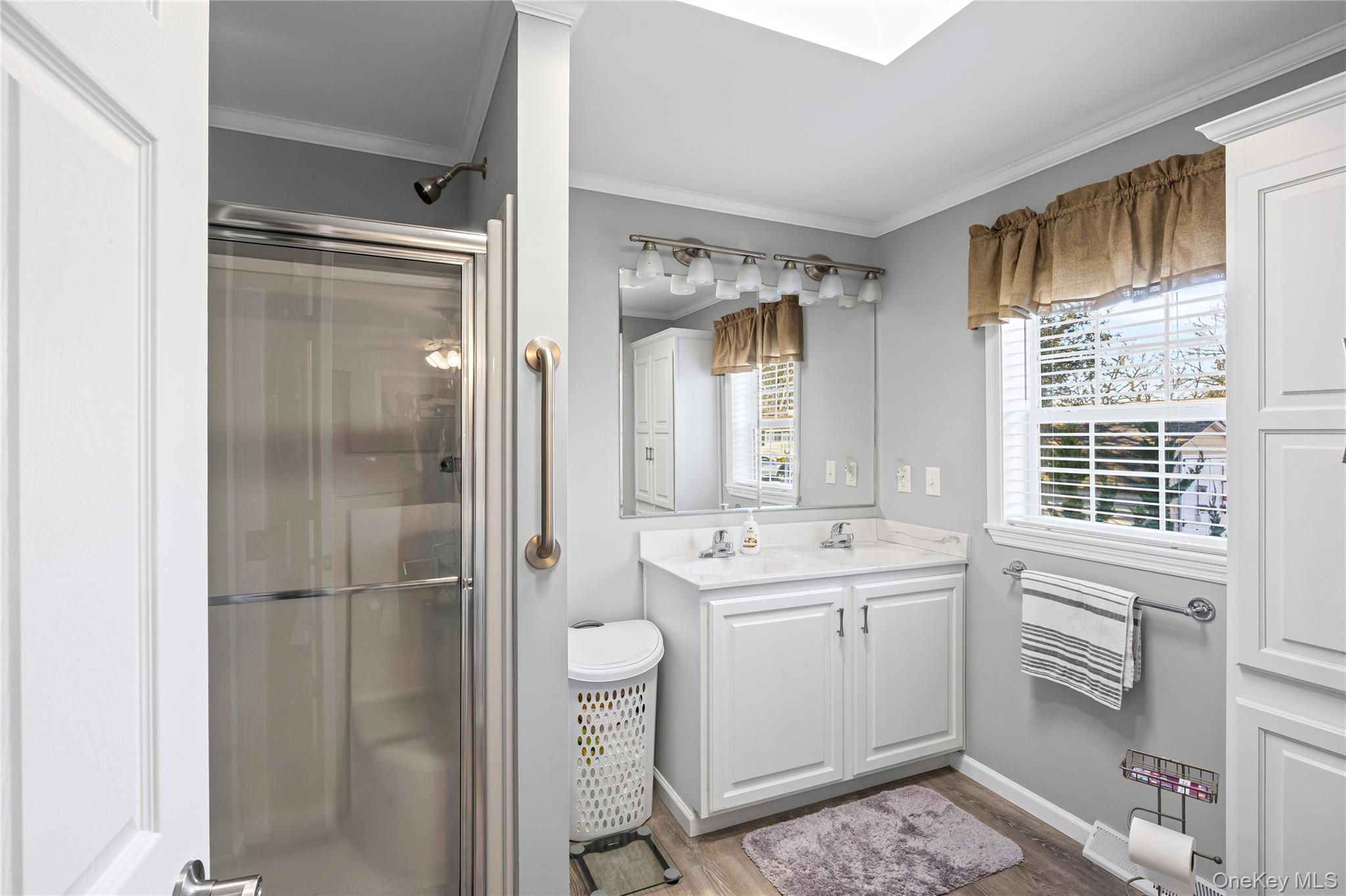 #16 photo, 1661 Old Country Road, Riverhead , NY 11901