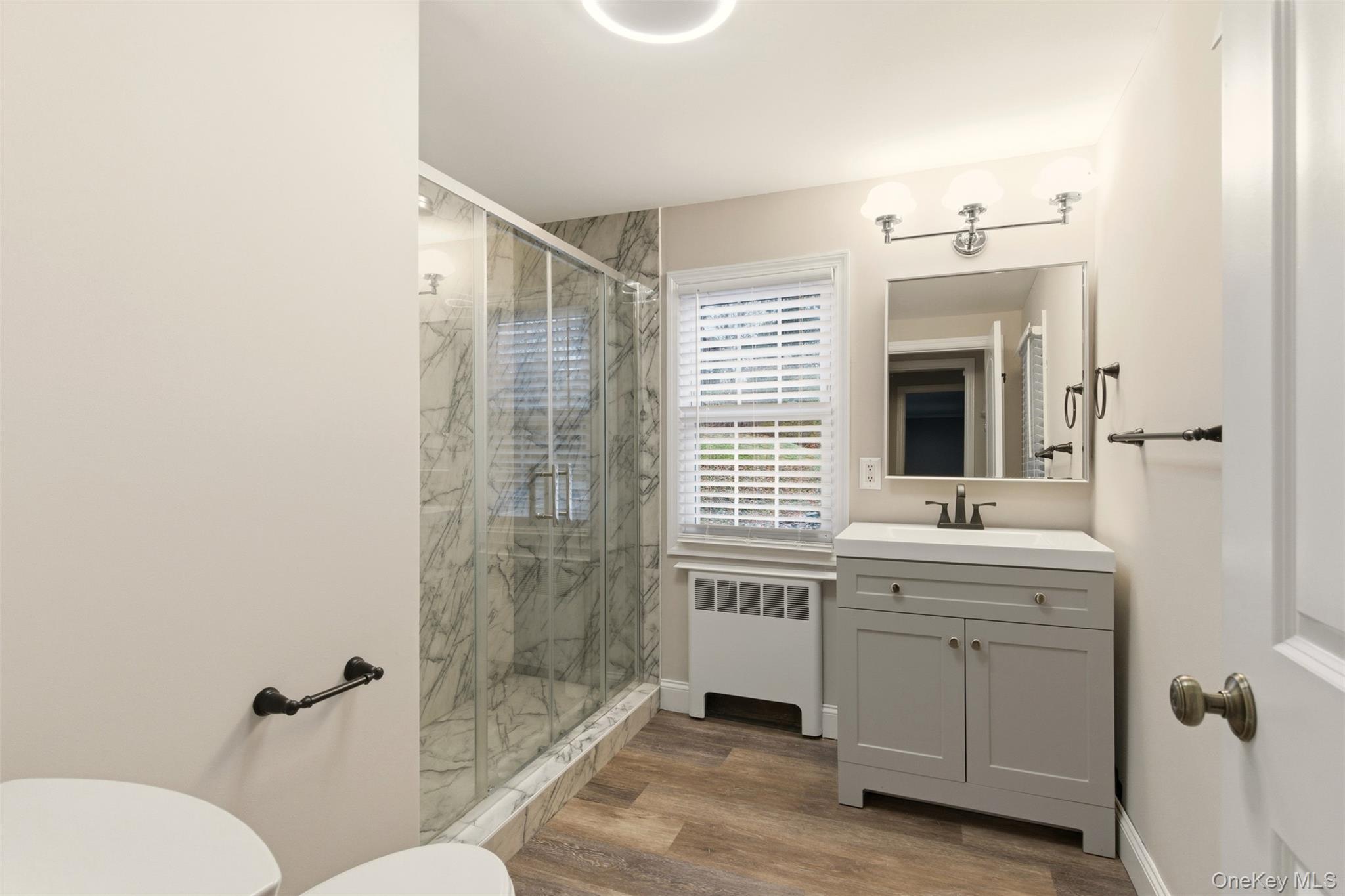 #7 photo, 327 W Neck Road, Lloyd Harbor , NY 11743