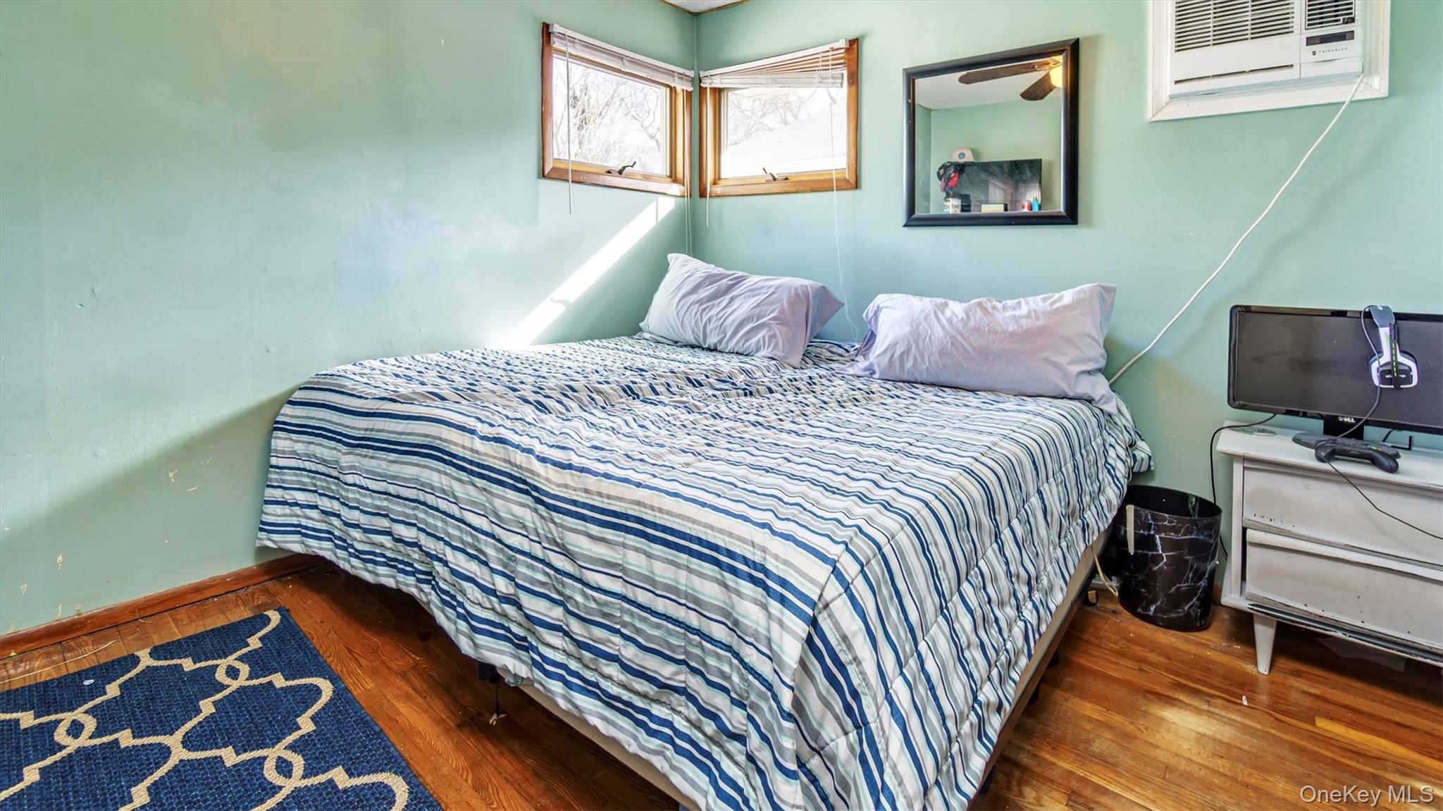 #20 photo, 19 7th Street, Bayville , NY 11709