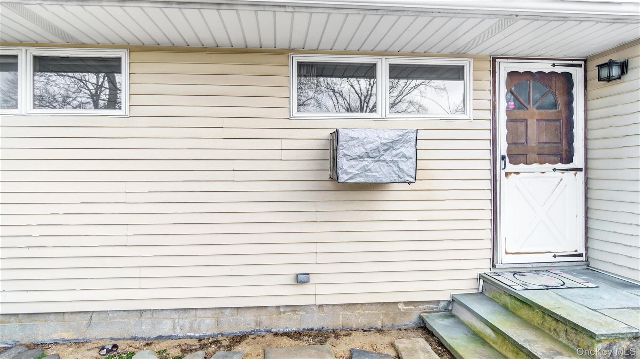 #6 photo, 19 7th Street, Bayville , NY 11709