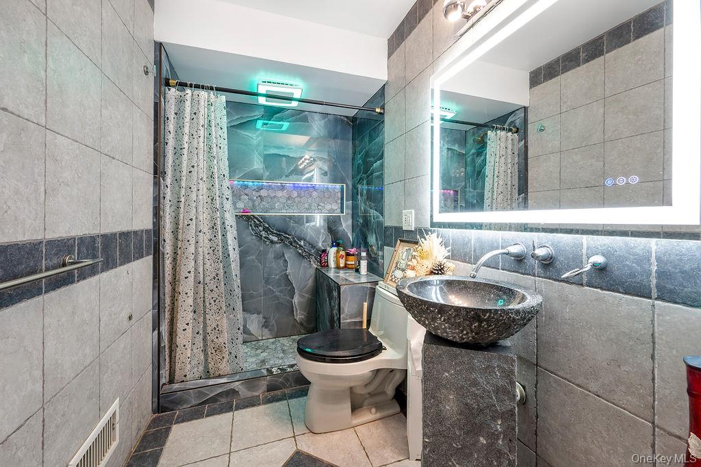 #14 photo, 96 5th Avenue, Holtsville , NY 11742