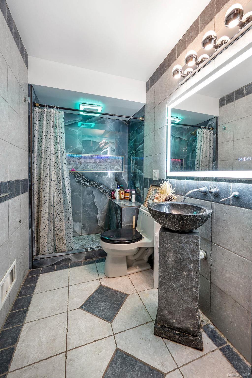 #15 photo, 96 5th Avenue, Holtsville , NY 11742