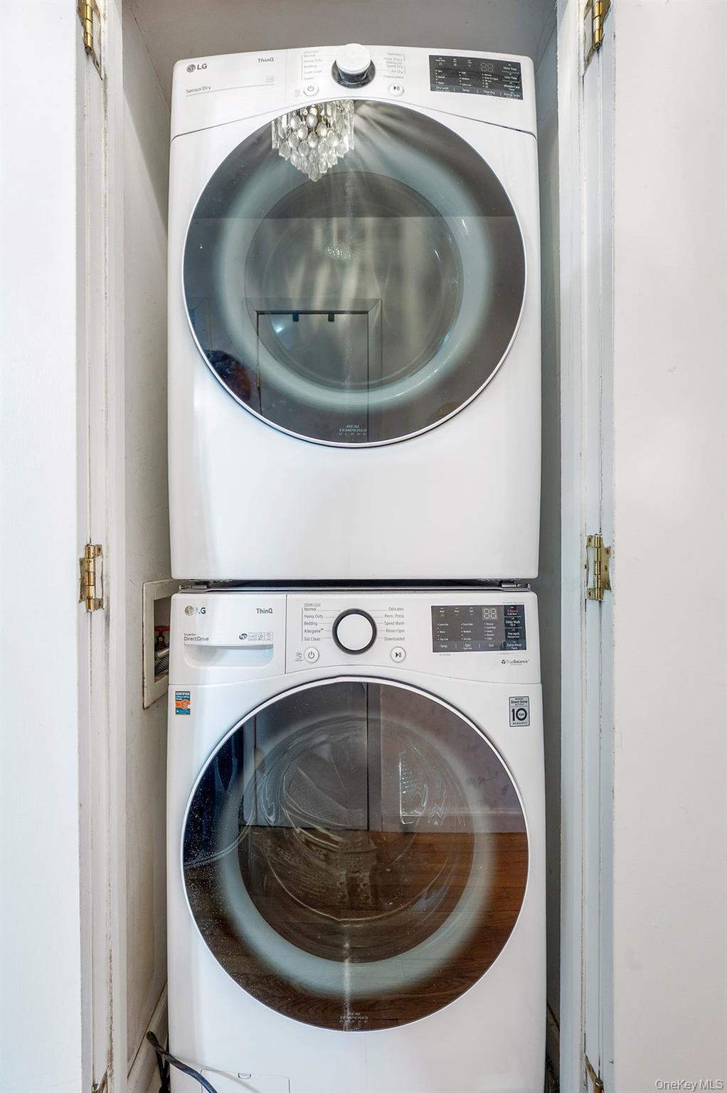 #17 photo, 96 5th Avenue, Holtsville , NY 11742