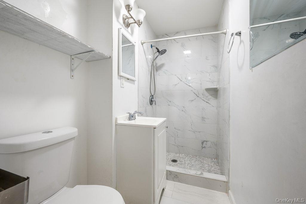 #20 photo, 96 5th Avenue, Holtsville , NY 11742